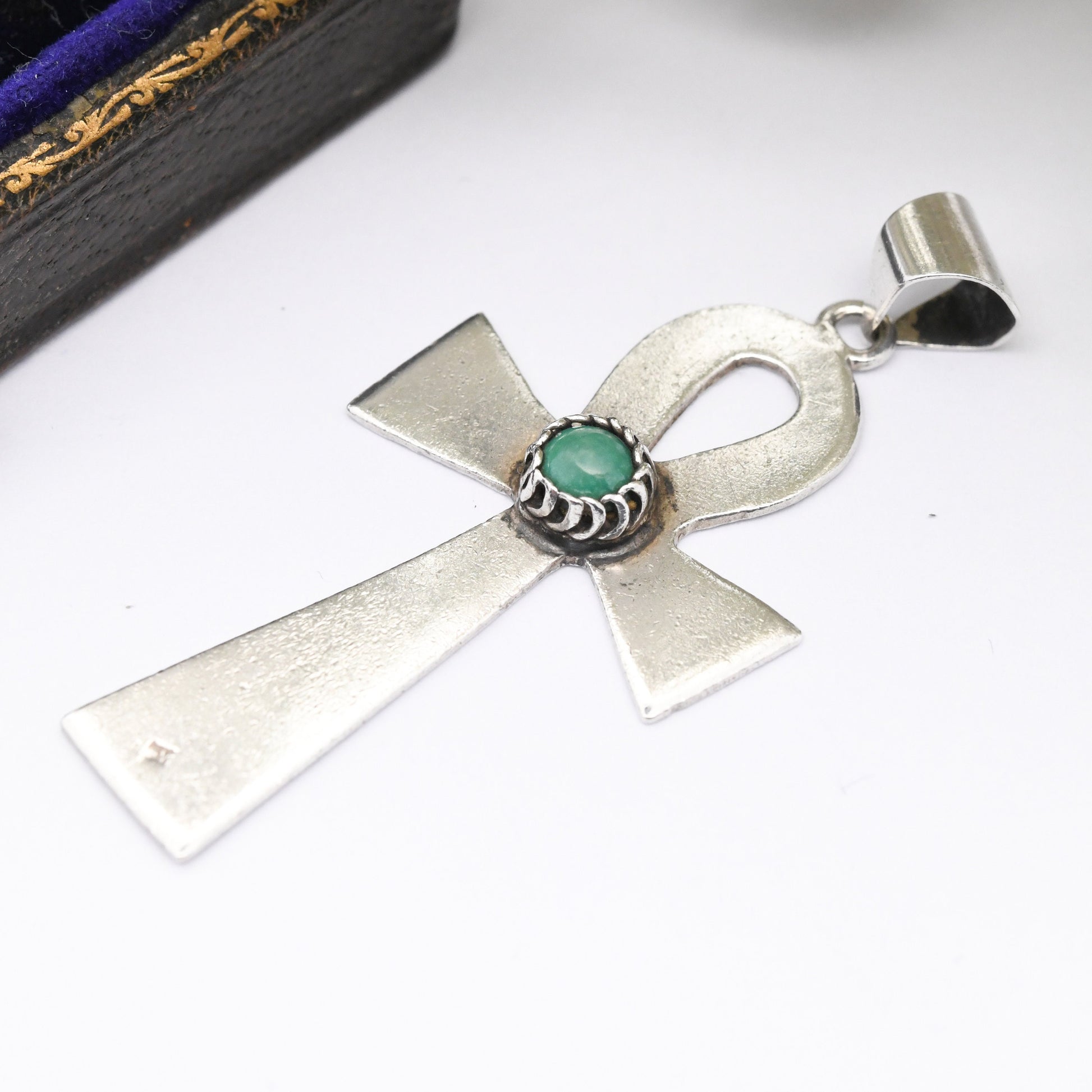 Vintage Egyptian Silver Ankh Pendant with Green Stone - Ancient Egypt Symbol of Life | Hooped Cross