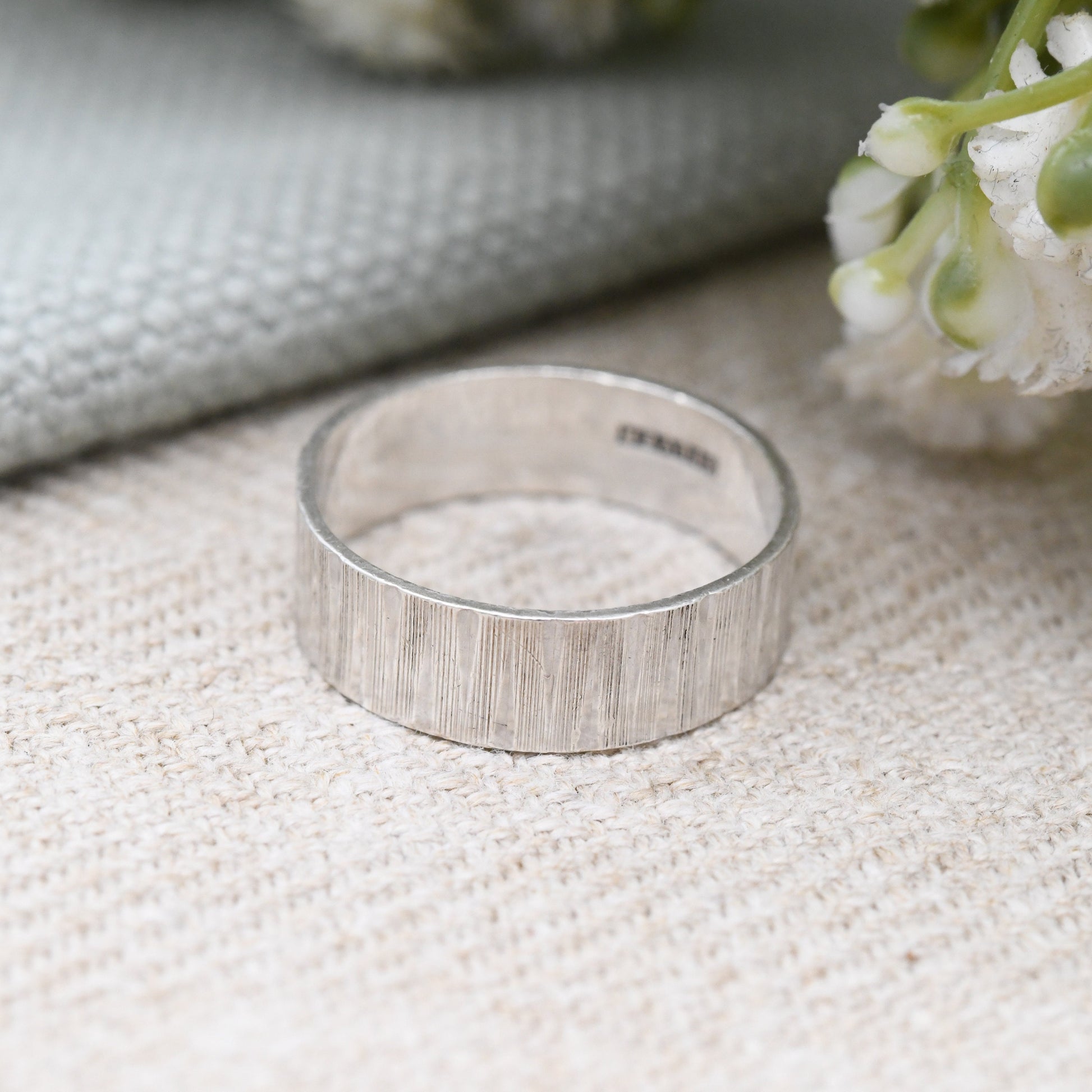 Vintage Sterling Silver Textured Band Ring - Unusual Everyday Silver Band | Mid-Century Minimalist Unisex Ring | UK Size - Q | US Size - 8