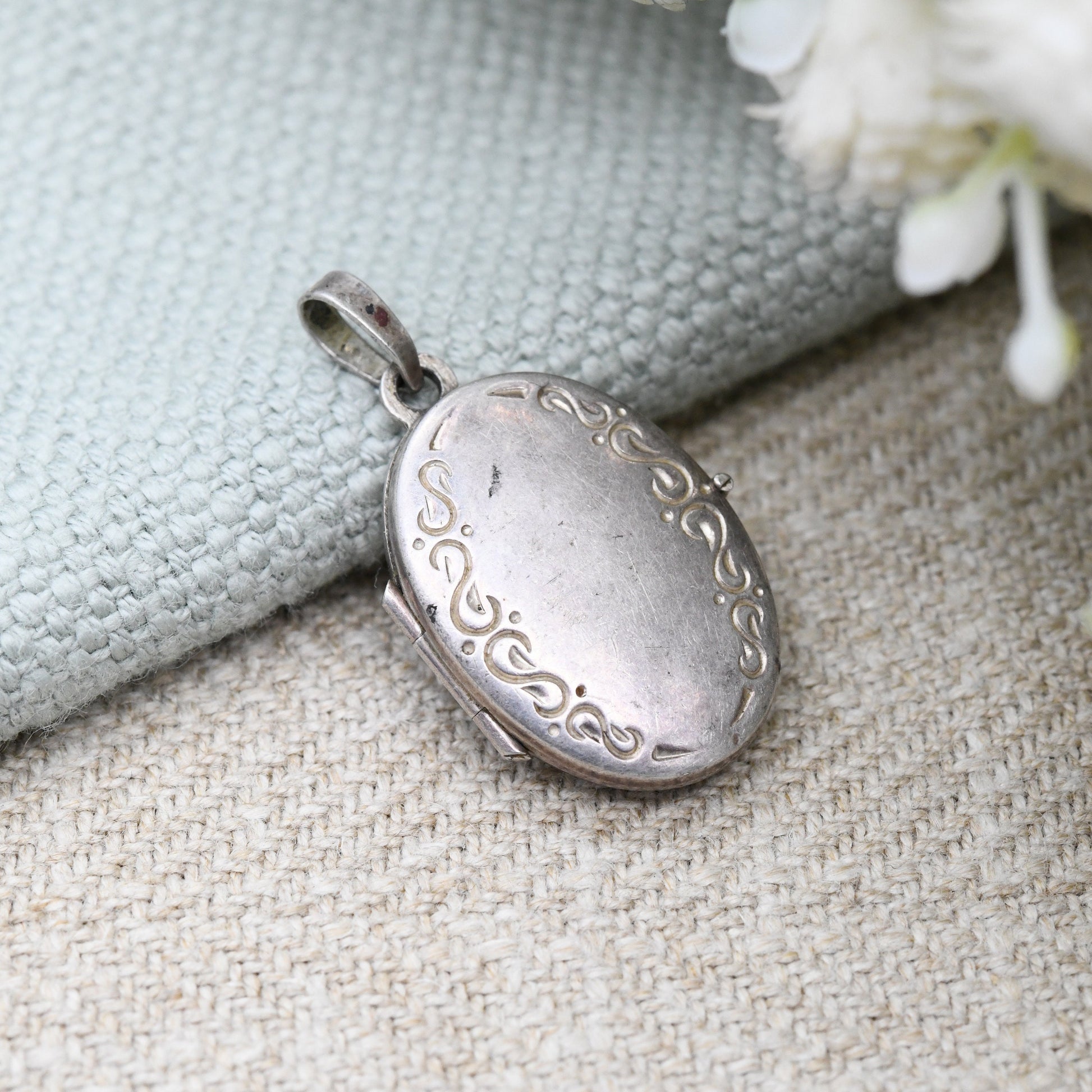 Vintage Sterling Silver Locket Pendant with Engraved S Design - Small Oval Locket Necklace