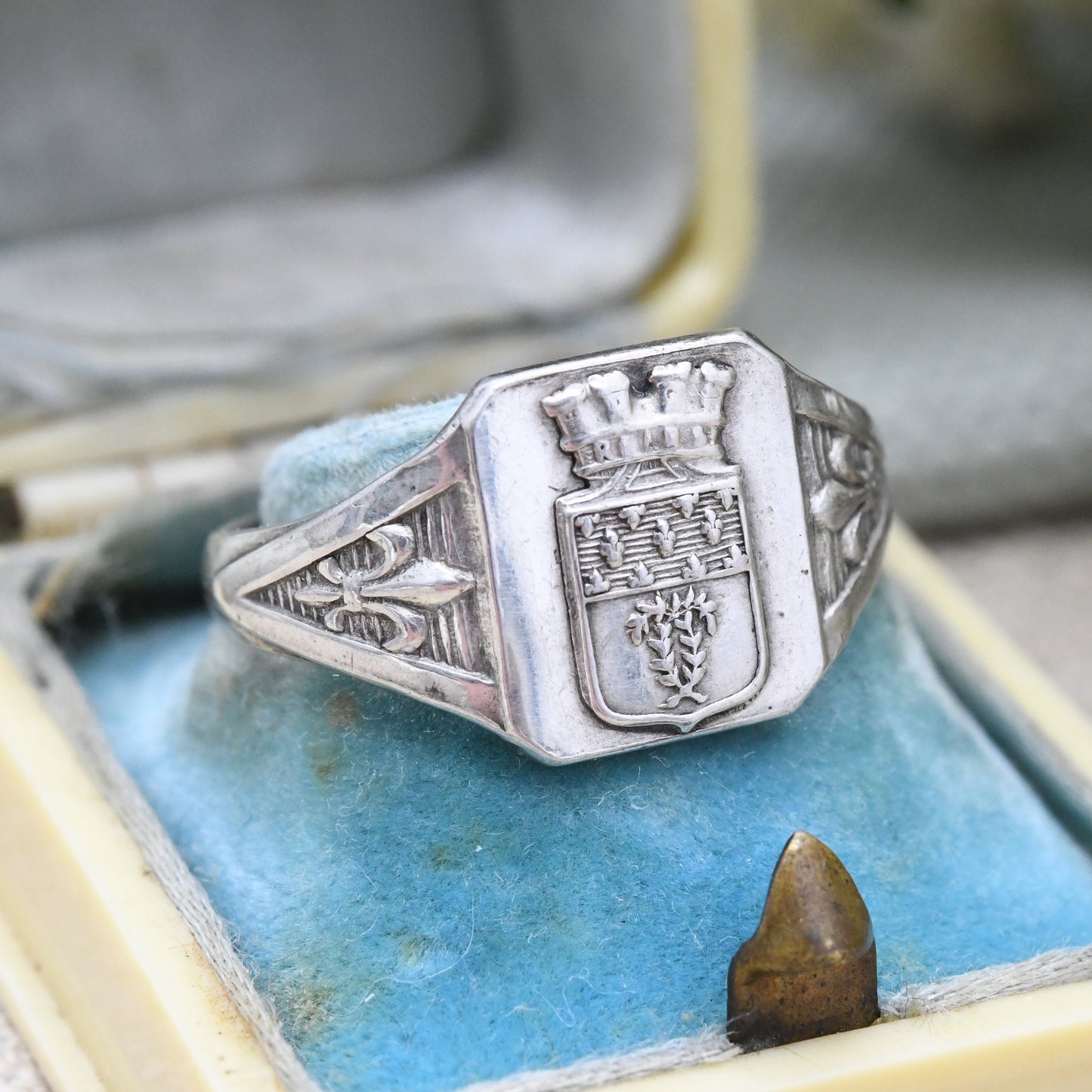 Vintage Silver France Reims France Ring French City Crest - Fleur de Lys Laurel Wreath Coat of Arms | UK Size - T | US Size - 9 1/2