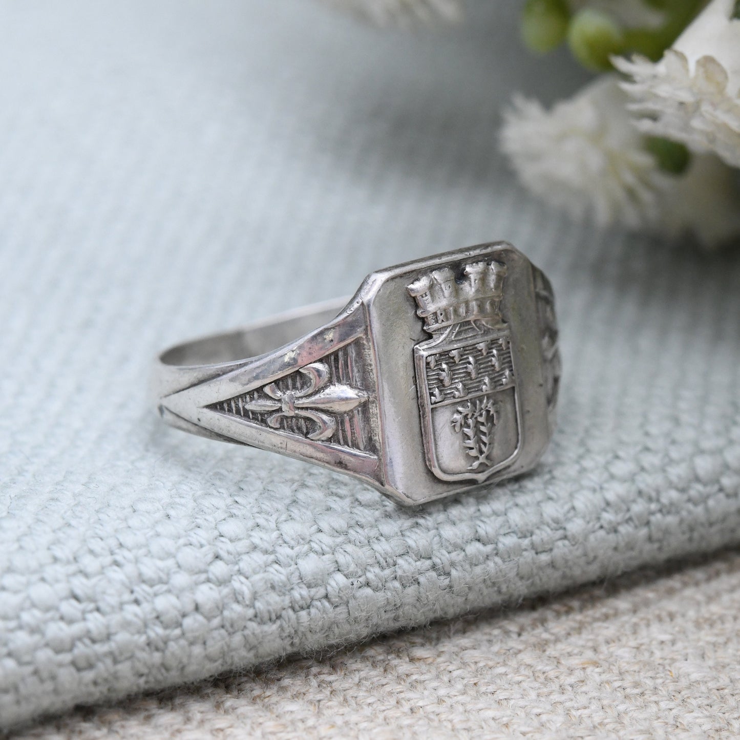 Vintage Silver France Reims France Ring French City Crest - Fleur de Lys Laurel Wreath Coat of Arms | UK Size - T | US Size - 9 1/2