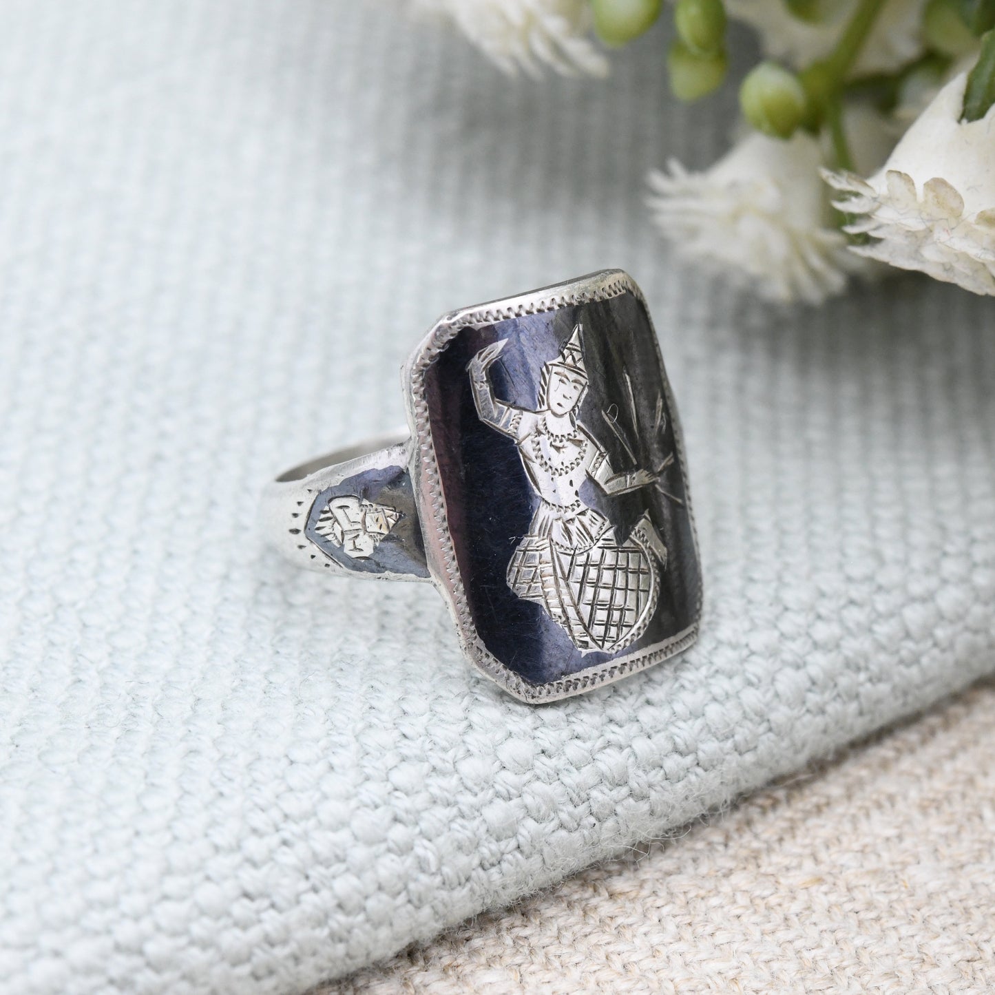 Vintage Sterling Silver Siam Black Niello Ring - Mekhala Goddess of Lightning | Thailand God Jewellery | UK Size - M 1/2 | US Size - 6 1/2