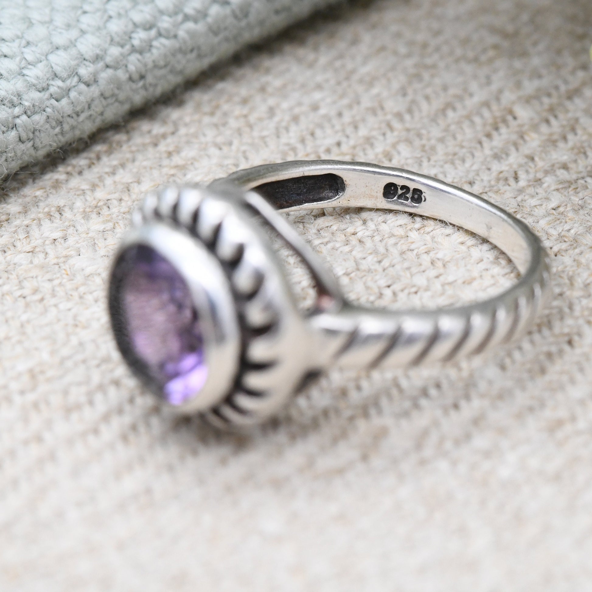 Sterling Silver Amethyst Ring with Striped Band - Large Purple Stone Solitaire | UK Size - K 1/2 | US Size - 5 1/2