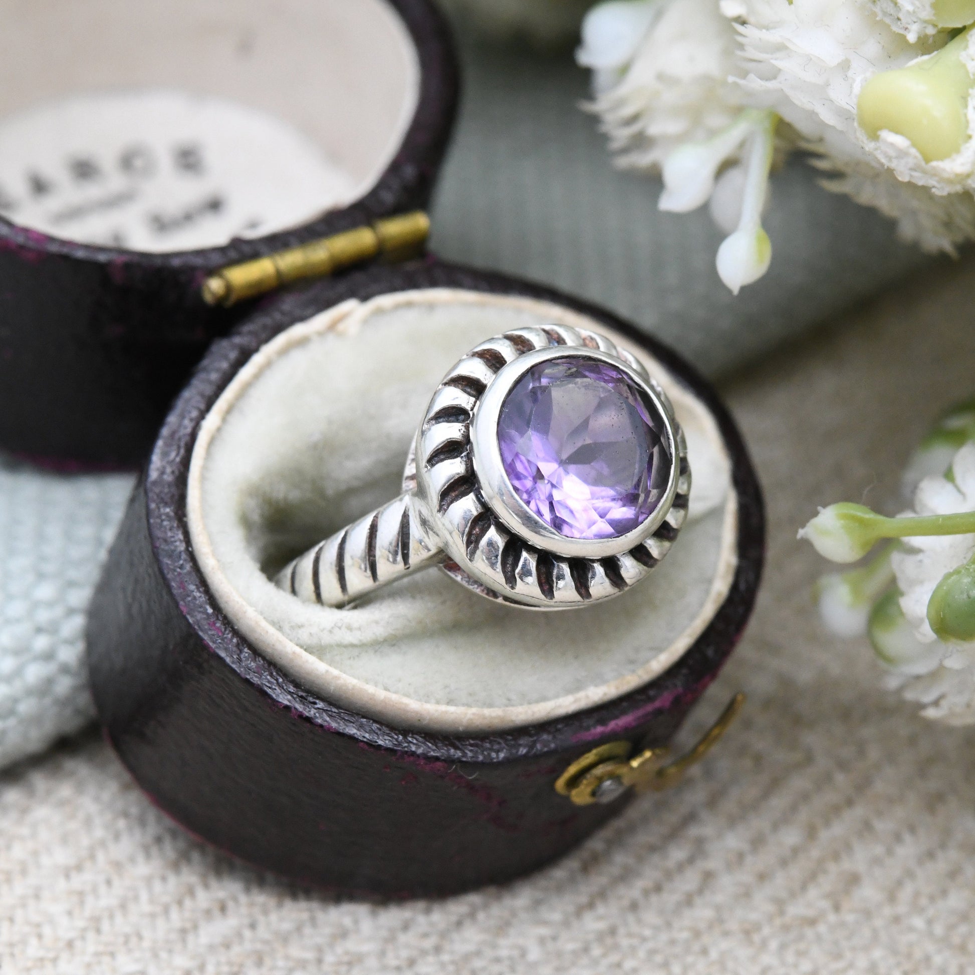 Sterling Silver Amethyst Ring with Striped Band - Large Purple Stone Solitaire | UK Size - K 1/2 | US Size - 5 1/2