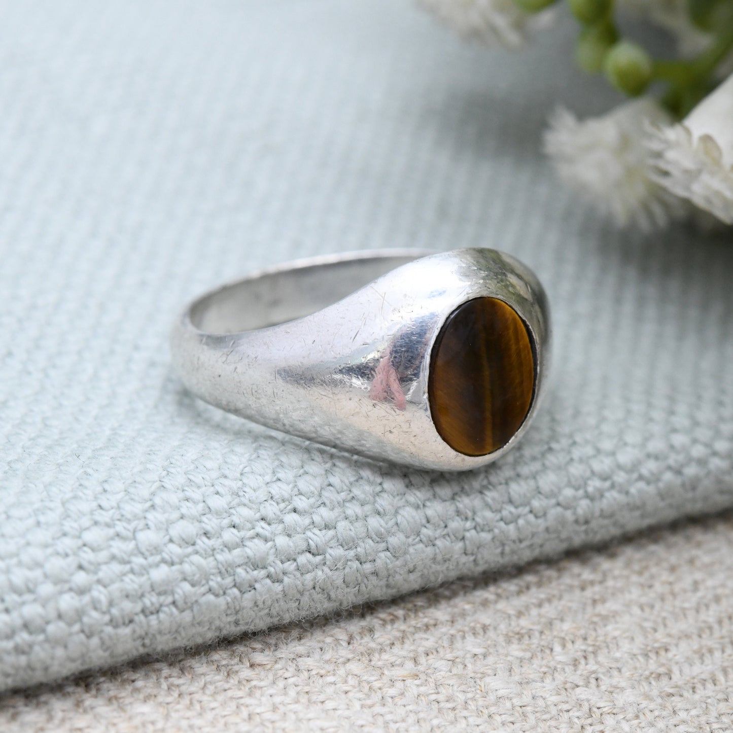 Vintage Sterling Silver Tiger's Eye Signet Ring 1994 by Exchange Findings Ltd - Chunky Silver Unisex Signet | UK Size - T | US Size - 9 1/2