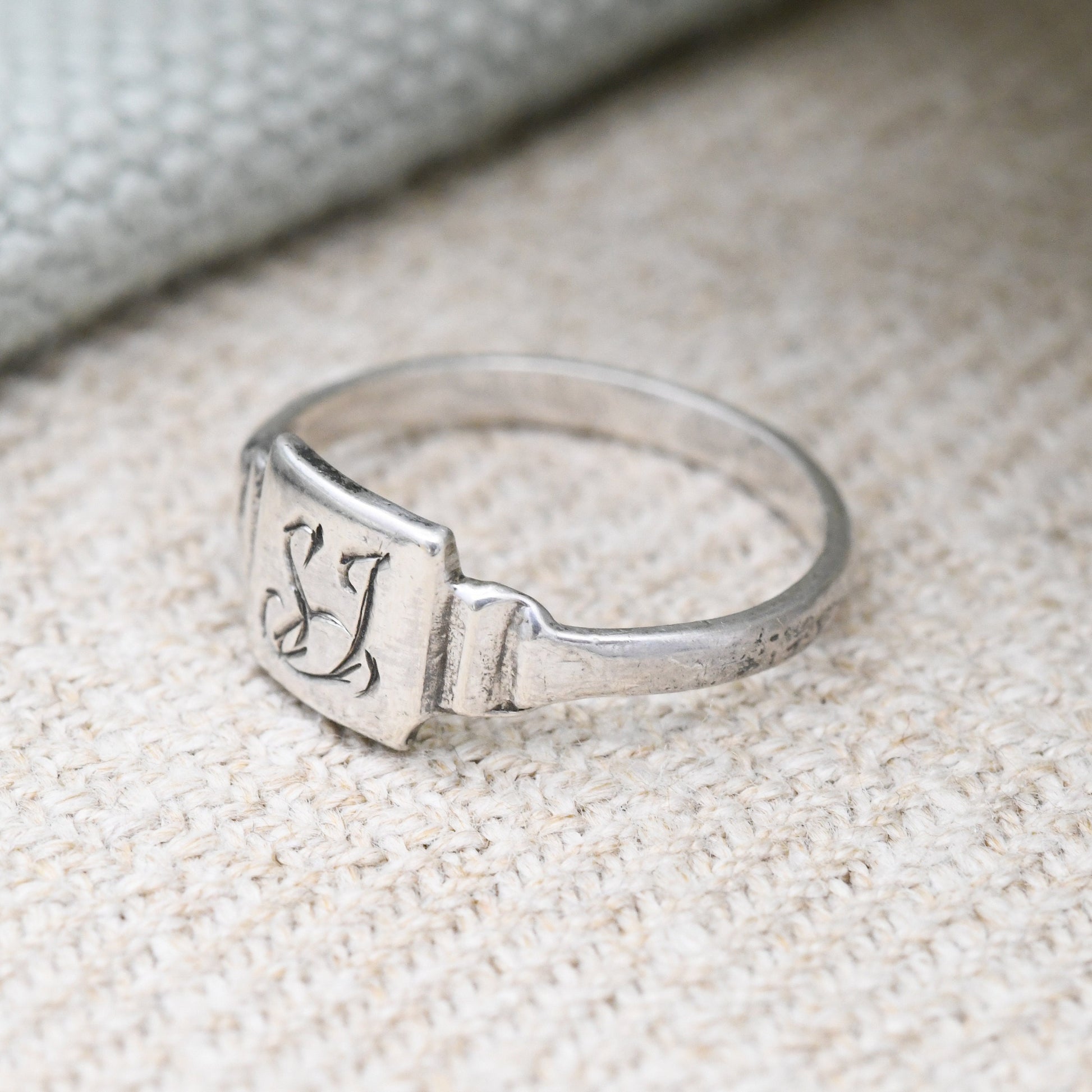 Vintage Sterling Silver Monogram Signet Ring - Engraved Initials SJ | Small Pinkie Ring | UK Size - H | US Size - 3 3/4