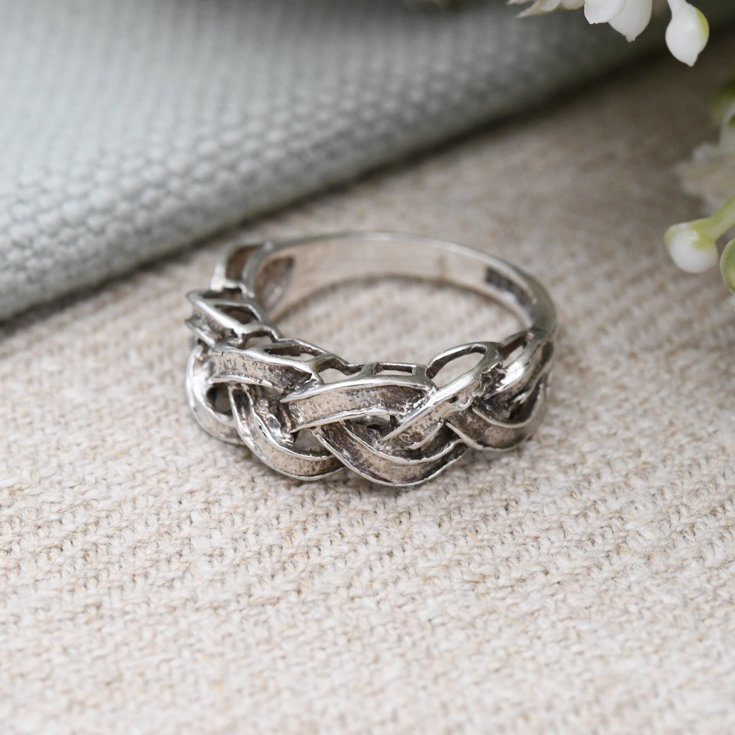 Vintage Sterling Silver Plaited Band Ring 1976 - Openwork Woven Knotted Band | Unisex Mid-Century Jewellery | UK Size - L 1/2 | US Size - 6