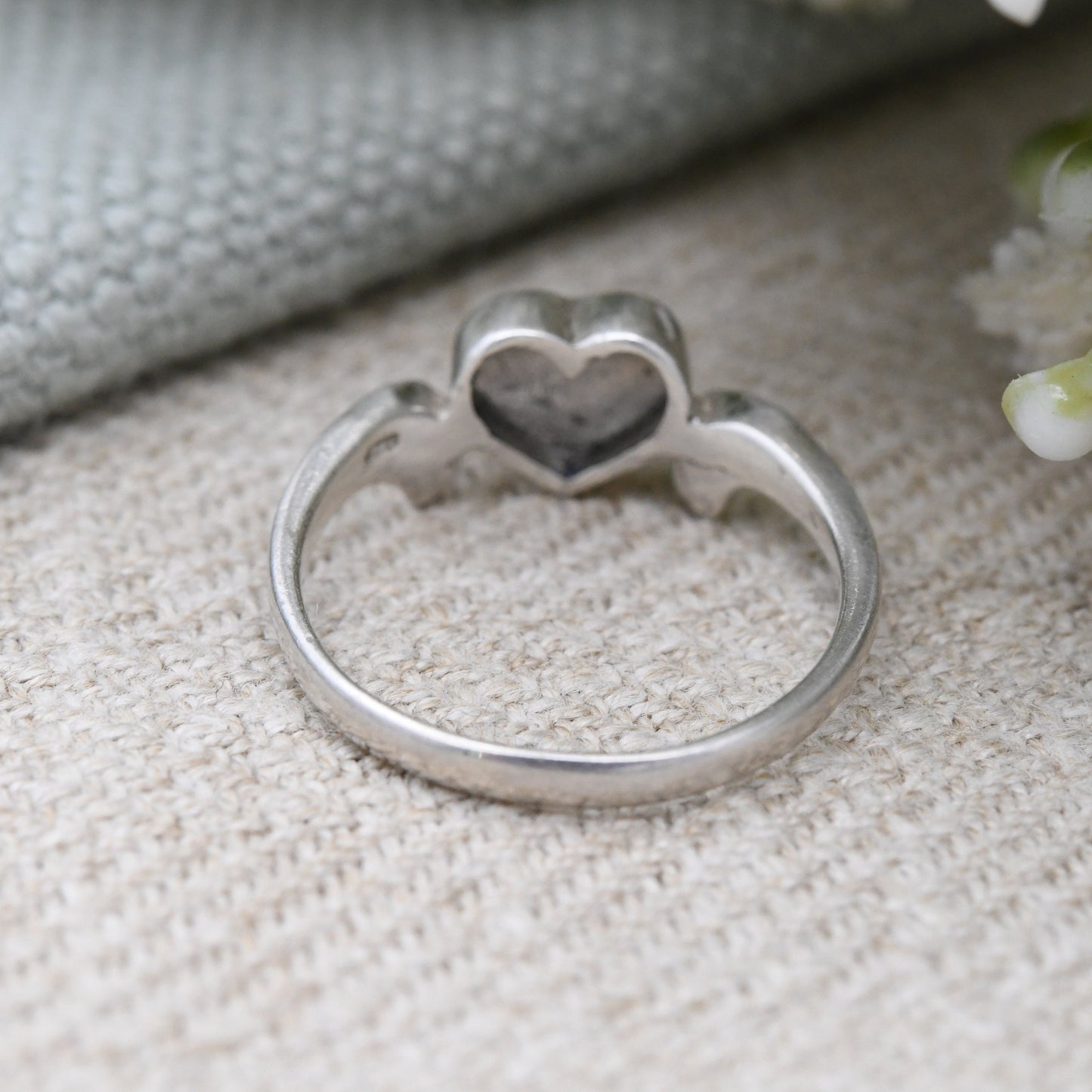 Vintage Silver Heart Ring - Minimal Silver Love Heart Jewellery | Sweet Gift for Her | UK Size - M 1/2 | US Size - 6 1/2