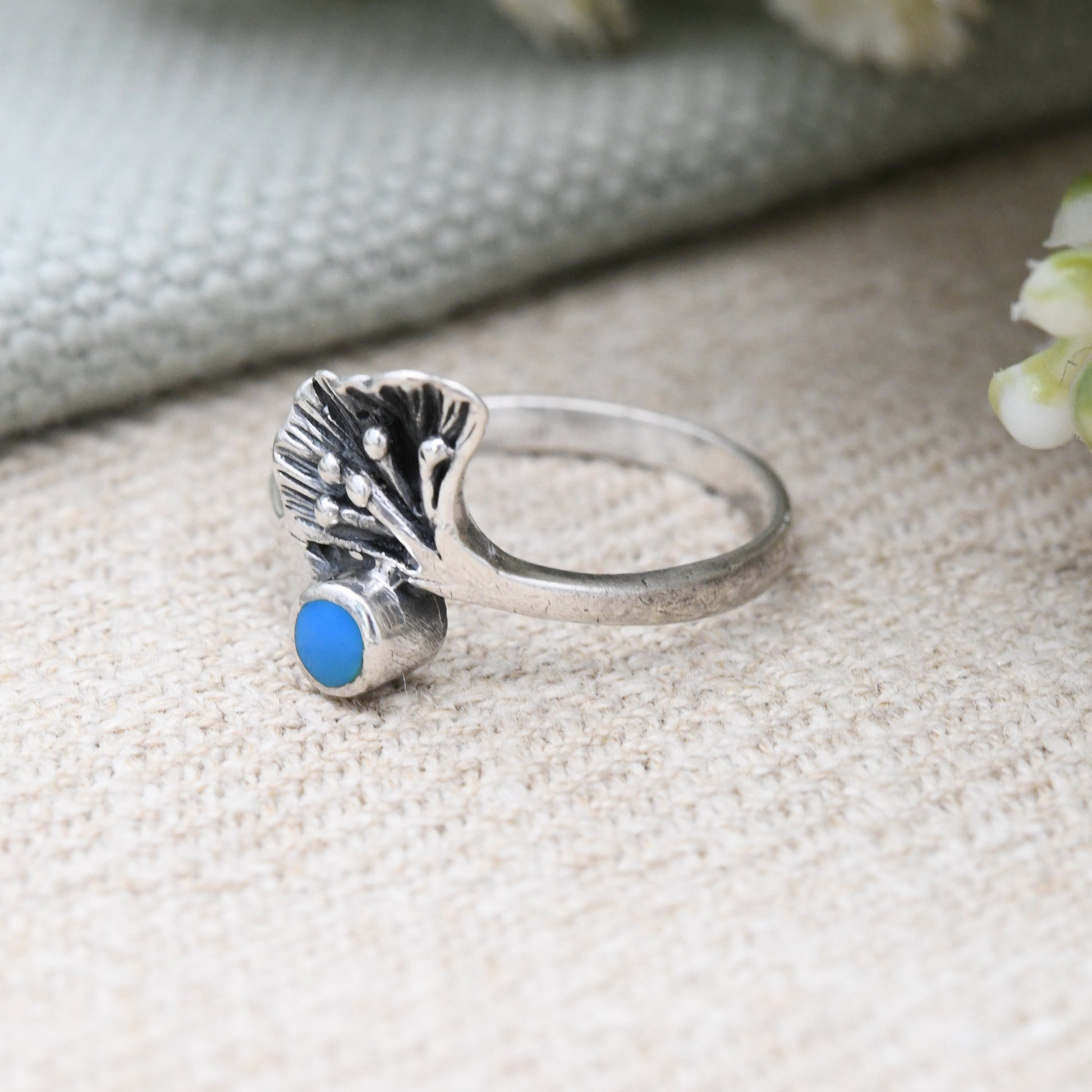 Vintage Sterling Silver Turquoise Flower Ring - Pretty Lily Floral Form | Detailed Everyday Jewellery | UK Size - M 1/2 | US Size - 6 1/2