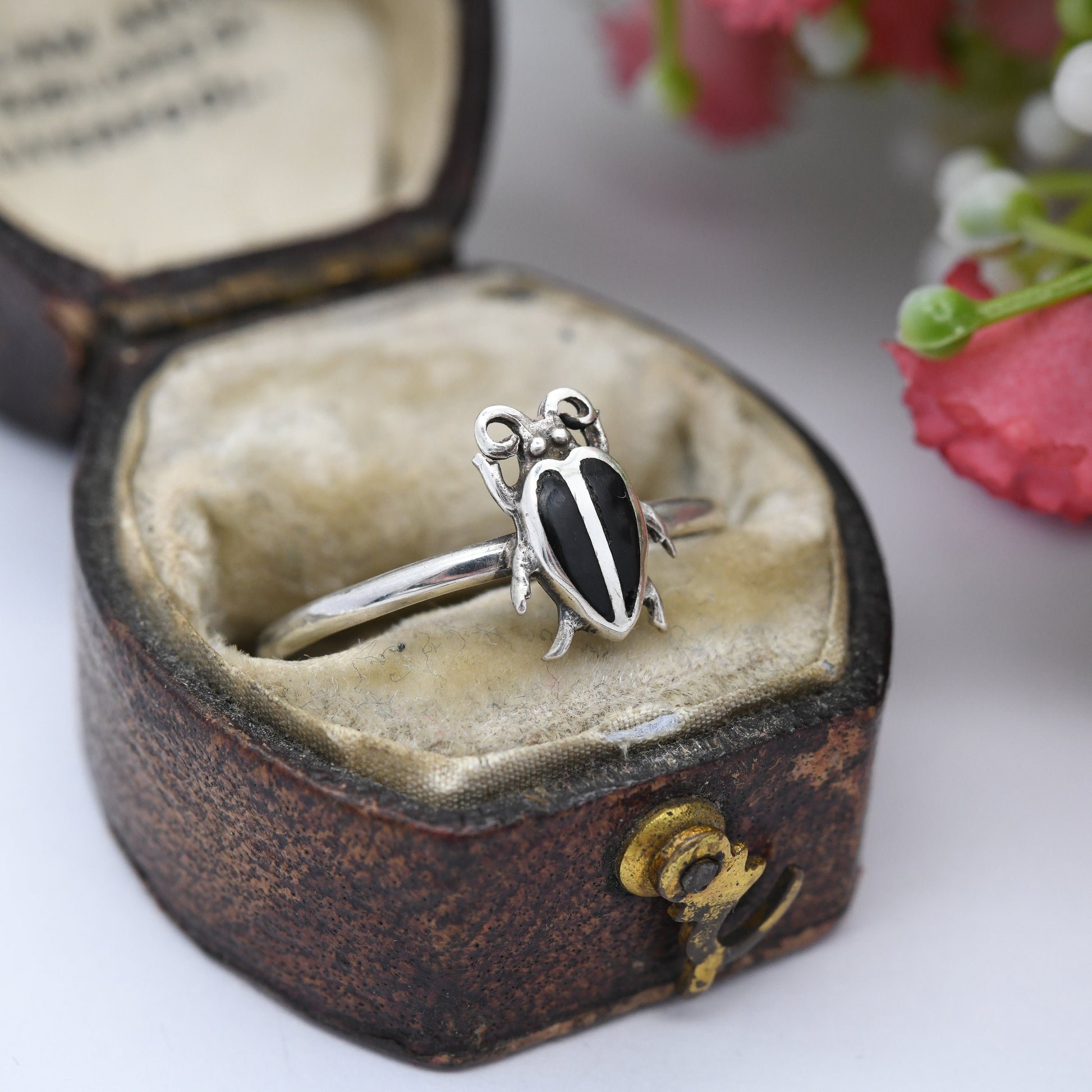 Vintage Silver Onyx Beetle Ring - Unusual Insect Jewellery | Cute Unisex Thumb Ring | Black Gemstone | UK Size - O | US Size - 7 1/4