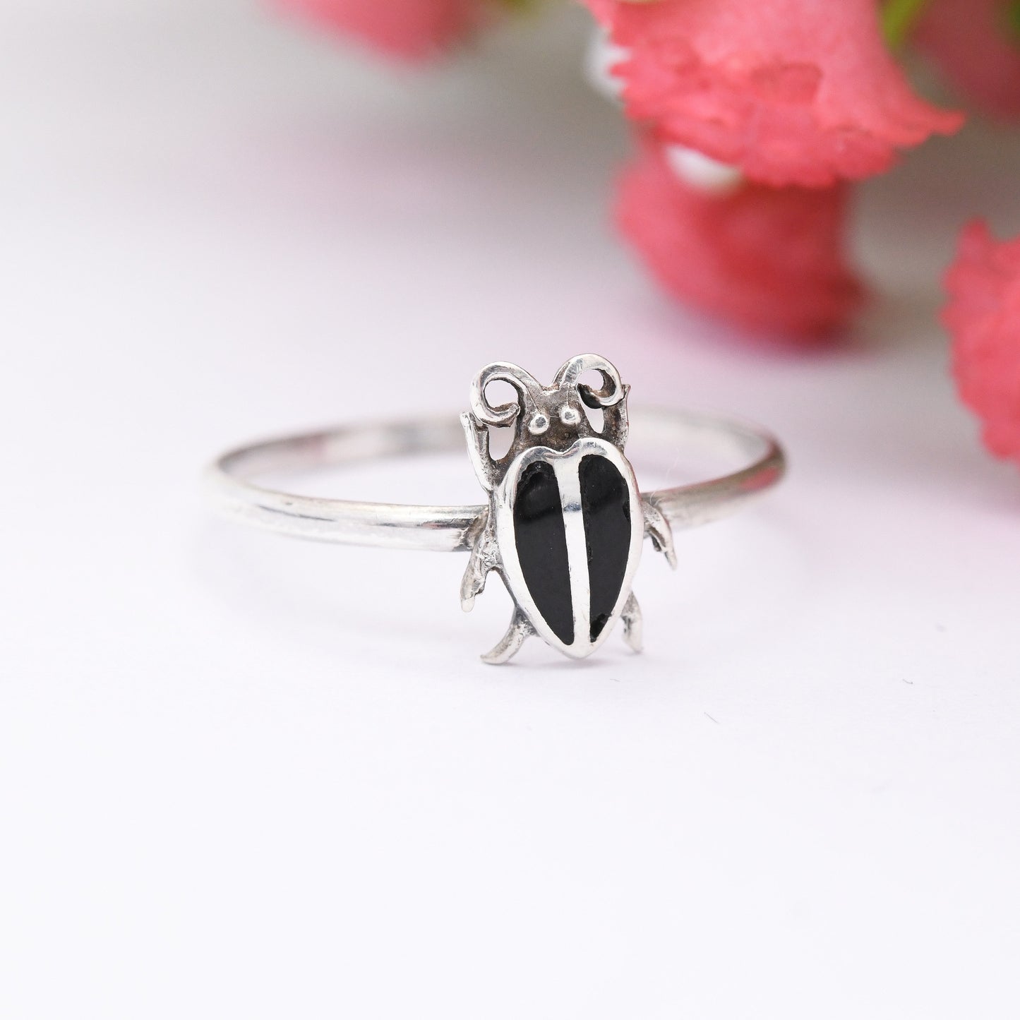 Vintage Silver Onyx Beetle Ring - Unusual Insect Jewellery | Cute Unisex Thumb Ring | Black Gemstone | UK Size - O | US Size - 7 1/4