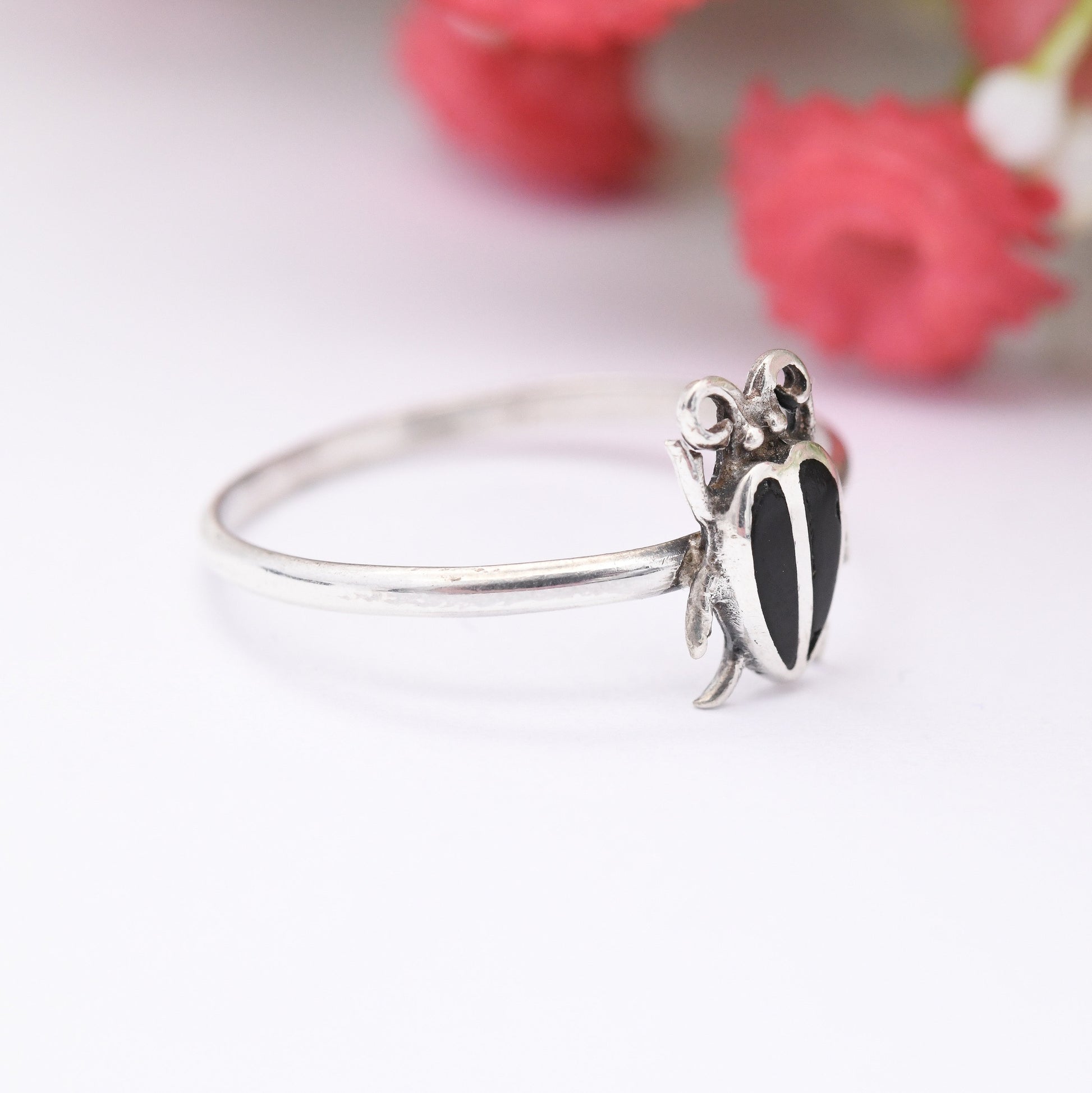 Vintage Silver Onyx Beetle Ring - Unusual Insect Jewellery | Cute Unisex Thumb Ring | Black Gemstone | UK Size - O | US Size - 7 1/4