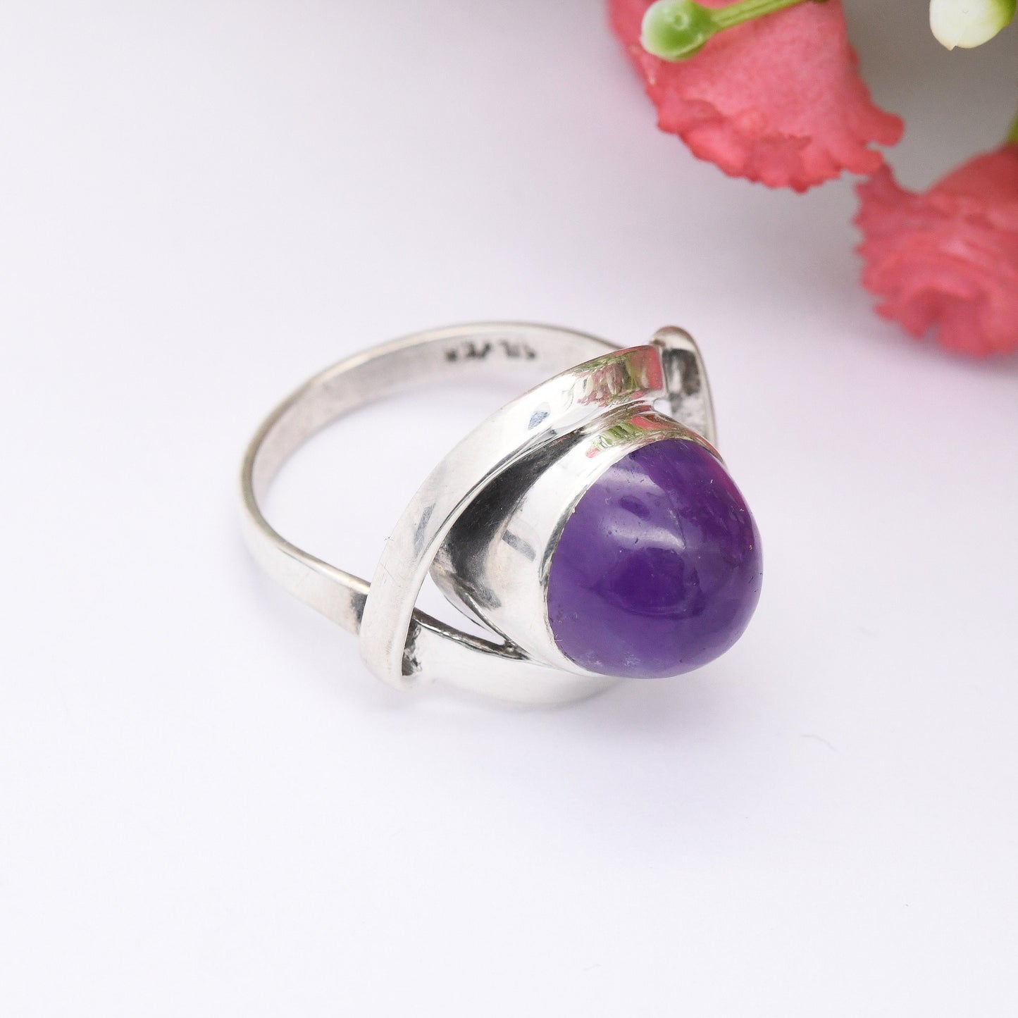 Vintage Sterling Silver Amethyst Ring Mid-Century Modern - Cabochon Large Purple Stone Unusual Statement | UK Size - M 1/2 | US Size - 6 1/2