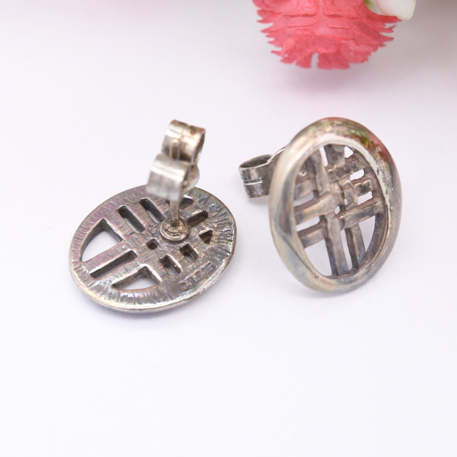 Vintage Carrick Sterling Silver Celtic Stud Earrings - Openwork Geometric Oval Pattern | Scottish Design in a Mackintosh Box | Gift for Her