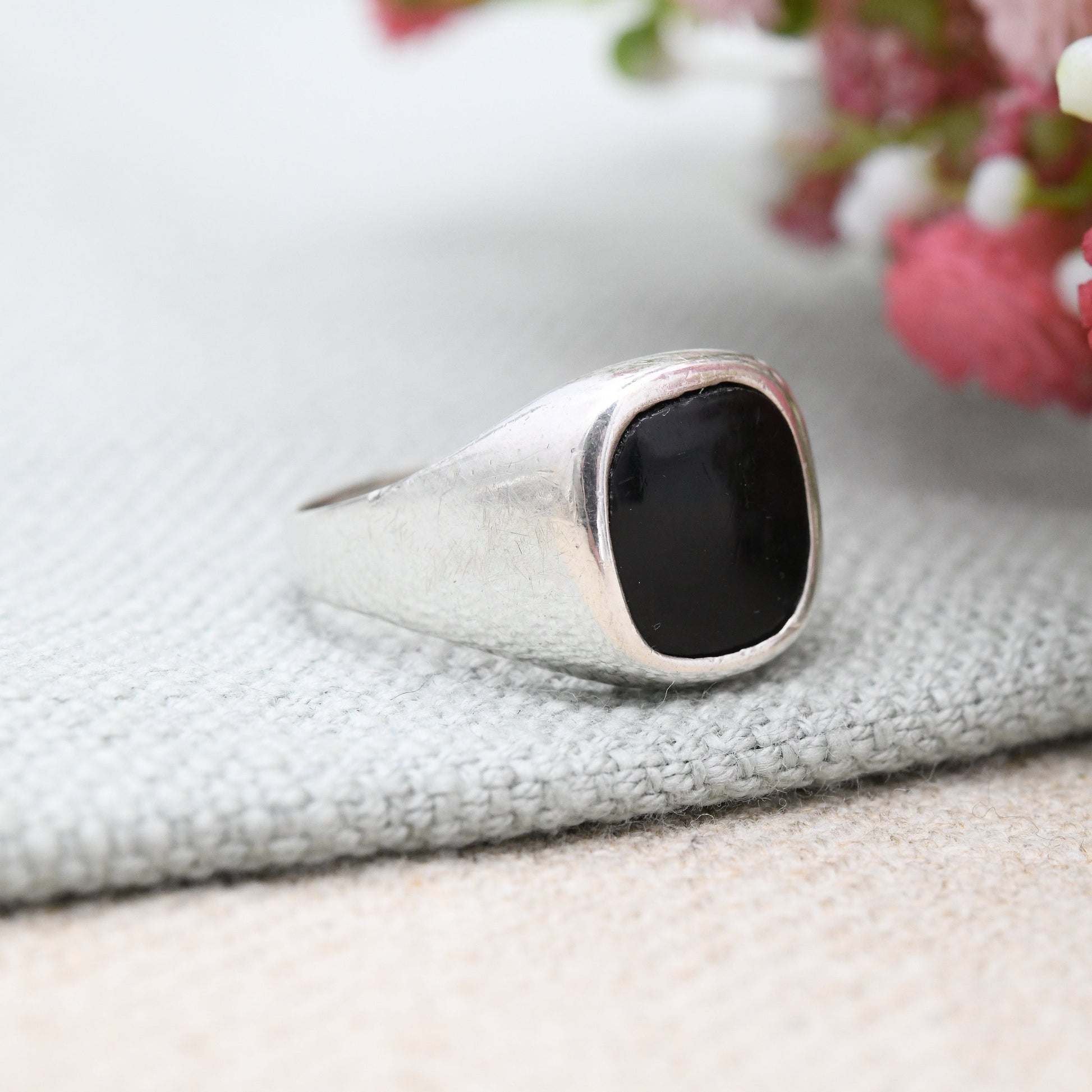 Vintage Sterling Silver Onyx Signet Ring - Unisex Square Black Stone Ring | UK Size - Q 1/2 | US Size - 8 1/2