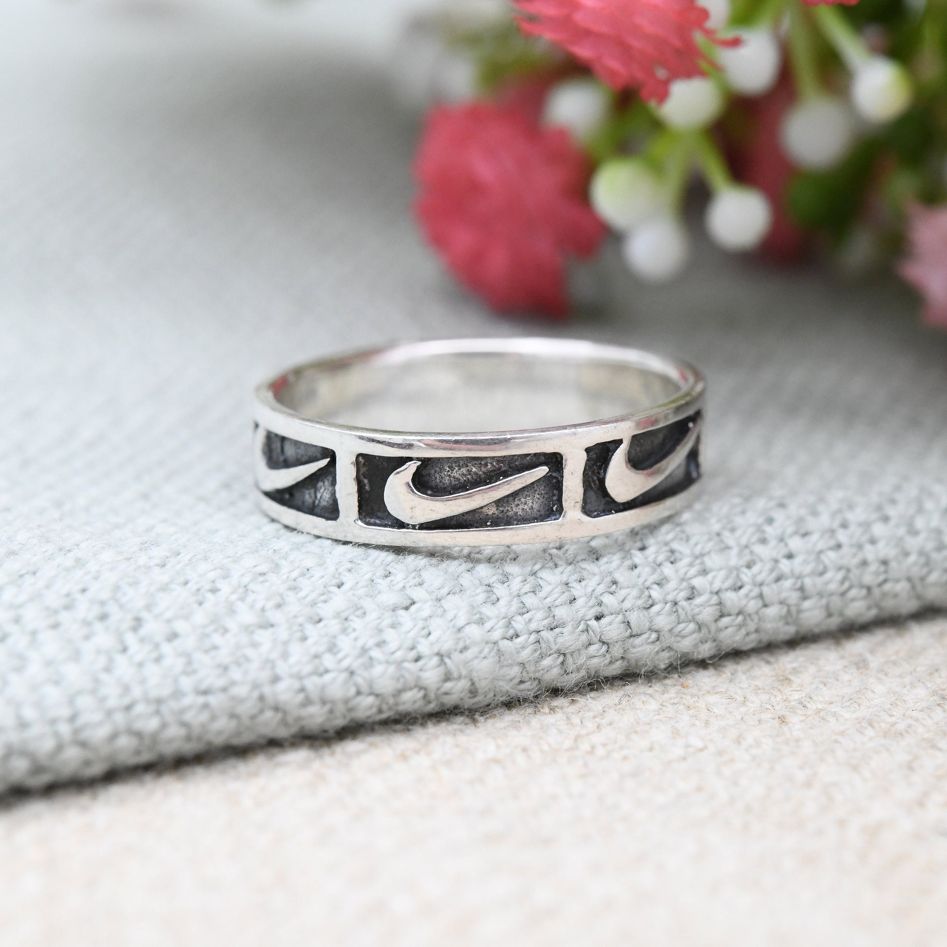 Vintage Sterling Silver Nike Logo Band Ring - Nike Tick Swoosh | Just Do It | Unisex Sports Brand Band | UK Size - P | US Size - 7 1/2