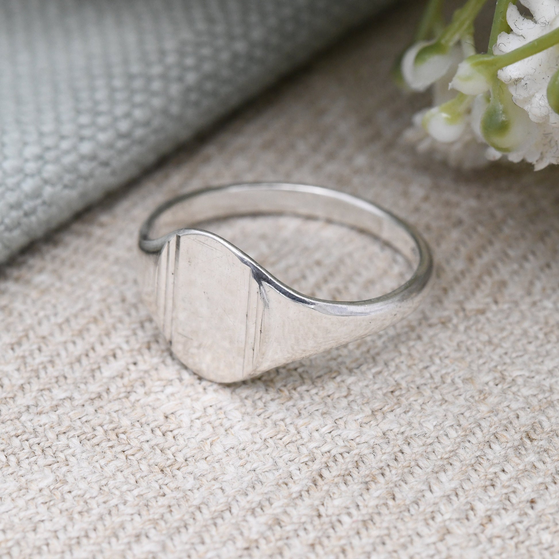 Vintage Sterling Silver Signet Ring Mid-Century - Minimal Middle Finger Ring | Unisex Everyday Silver | UK Size - T | US Size - 9 1/2