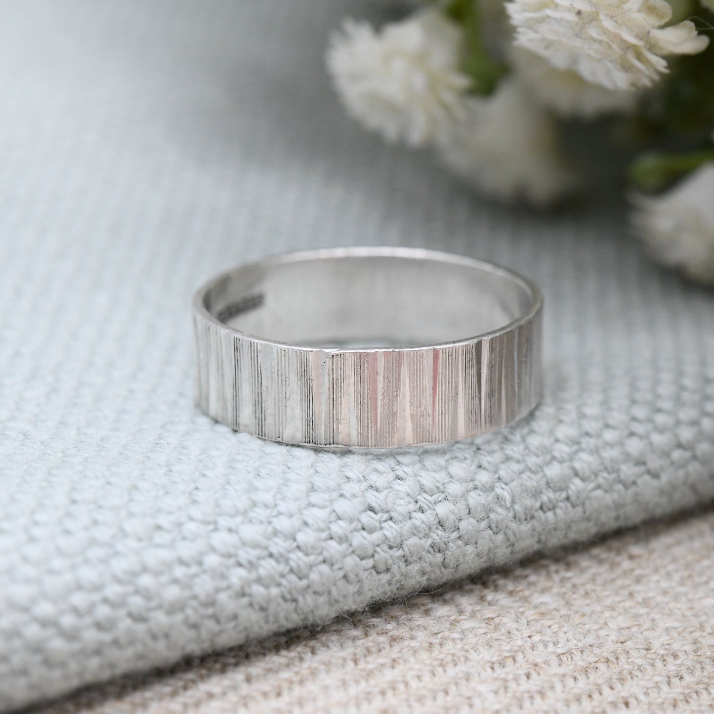 Vintage Sterling Silver Textured Band Ring - Unusual Everyday Silver Band | Mid-Century Minimalist Unisex Ring | UK Size - Q | US Size - 8