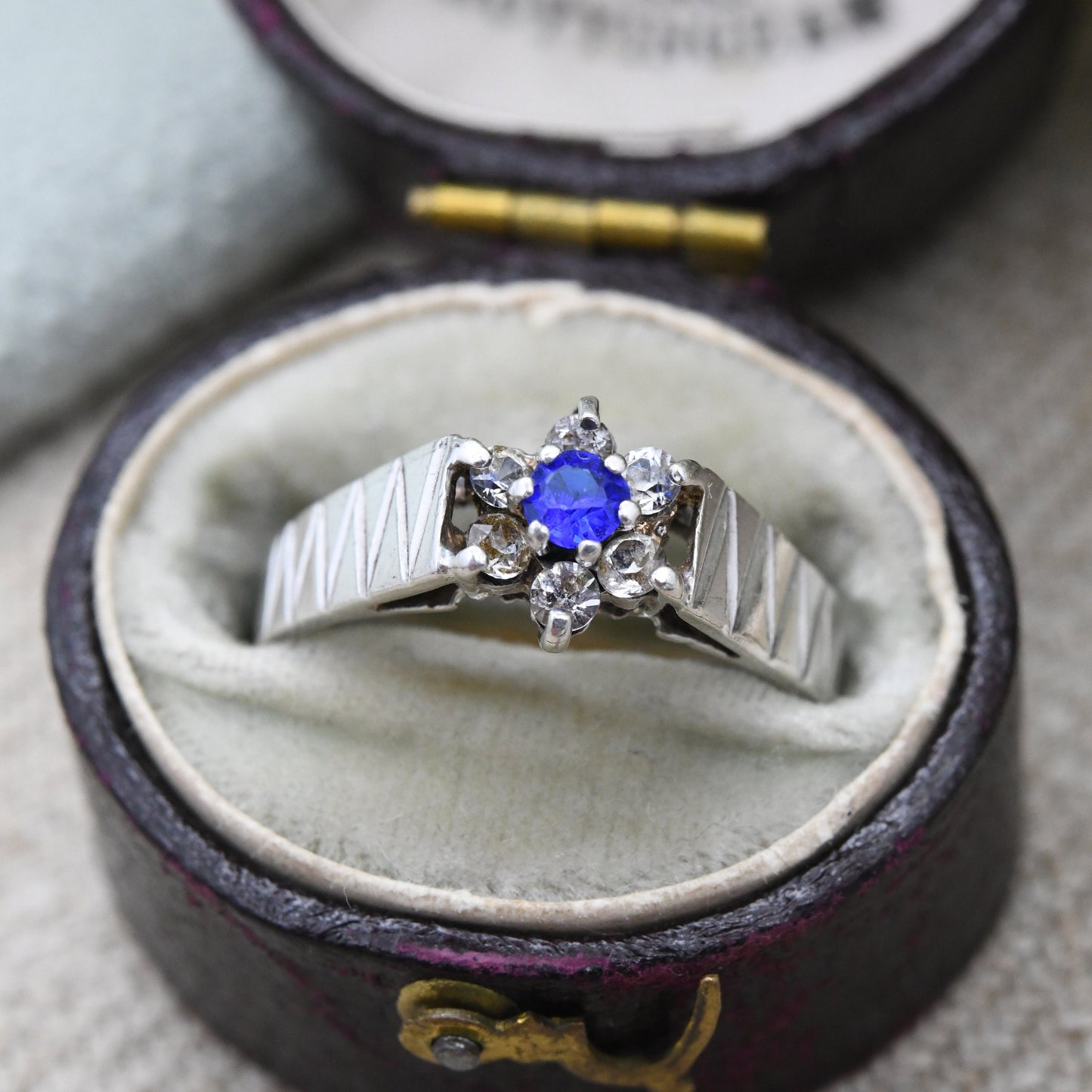 Vintage Sterling Silver Blue Stone Cluster Flower Ring 1981 - Statement Sparkly Cocktail Ring | UK Size - L | US Size - 5 3/4