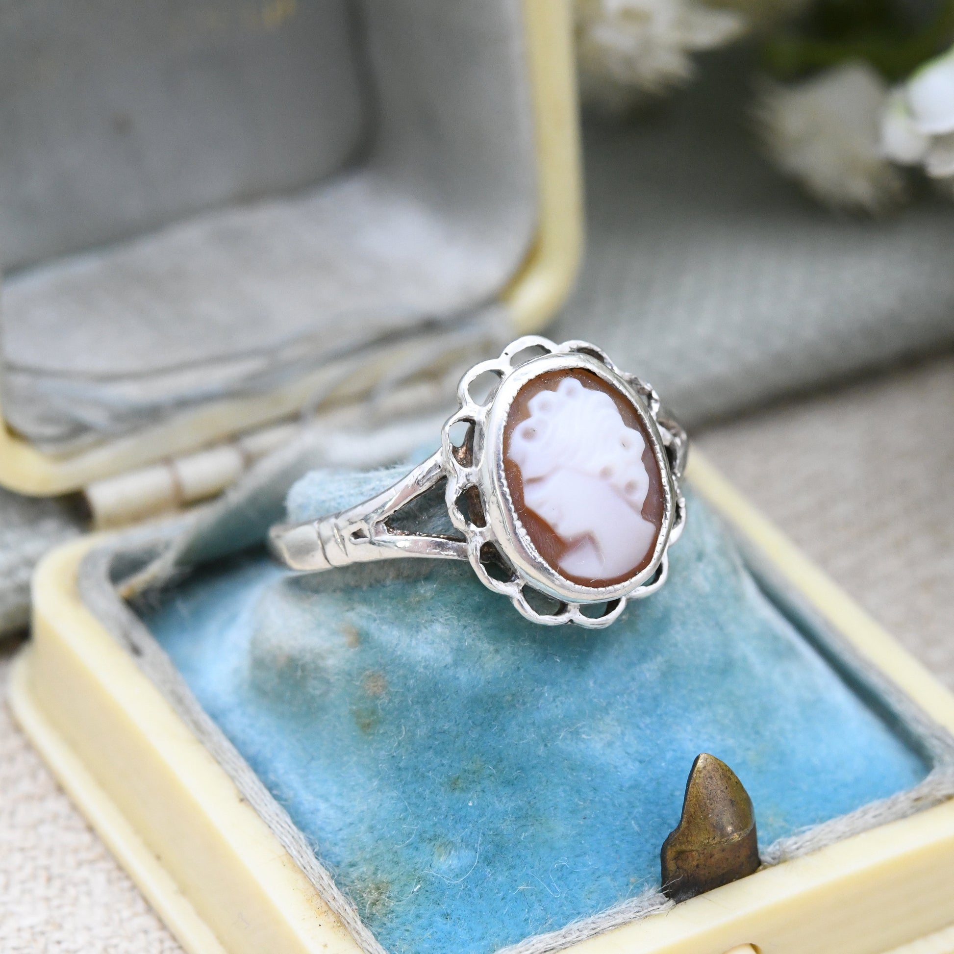 Vintage Sterling Silver Cameo Ring 1976 - Ornate Flower Setting | Classical Woman's Profile | UK Size - N 1/2 | US Size - 6 3/4