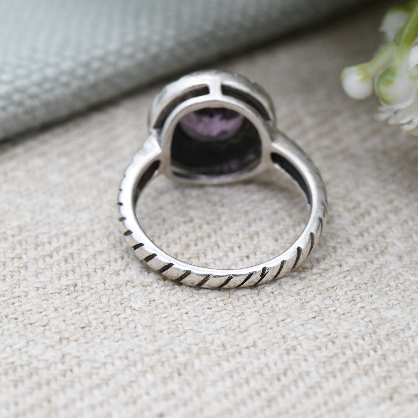 Sterling Silver Amethyst Ring with Striped Band - Large Purple Stone Solitaire | UK Size - K 1/2 | US Size - 5 1/2