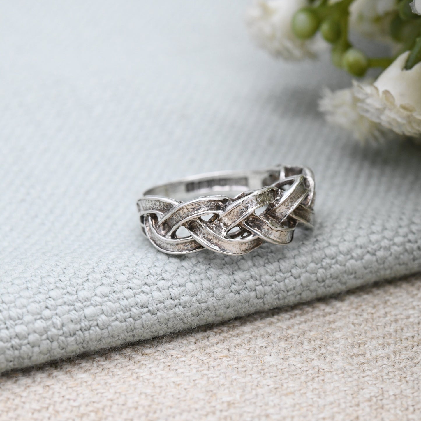 Vintage Sterling Silver Plaited Band Ring 1976 - Openwork Woven Knotted Band | Unisex Mid-Century Jewellery | UK Size - L 1/2 | US Size - 6