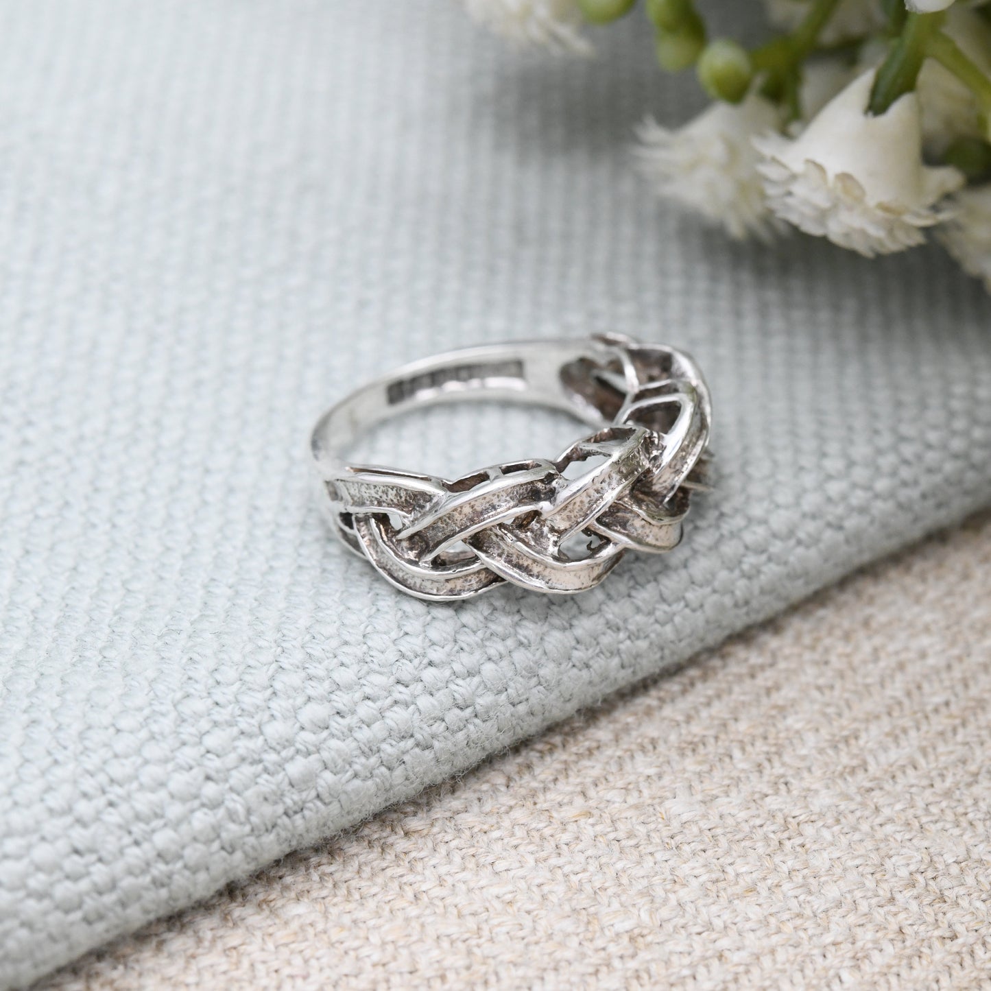 Vintage Sterling Silver Plaited Band Ring 1976 - Openwork Woven Knotted Band | Unisex Mid-Century Jewellery | UK Size - L 1/2 | US Size - 6