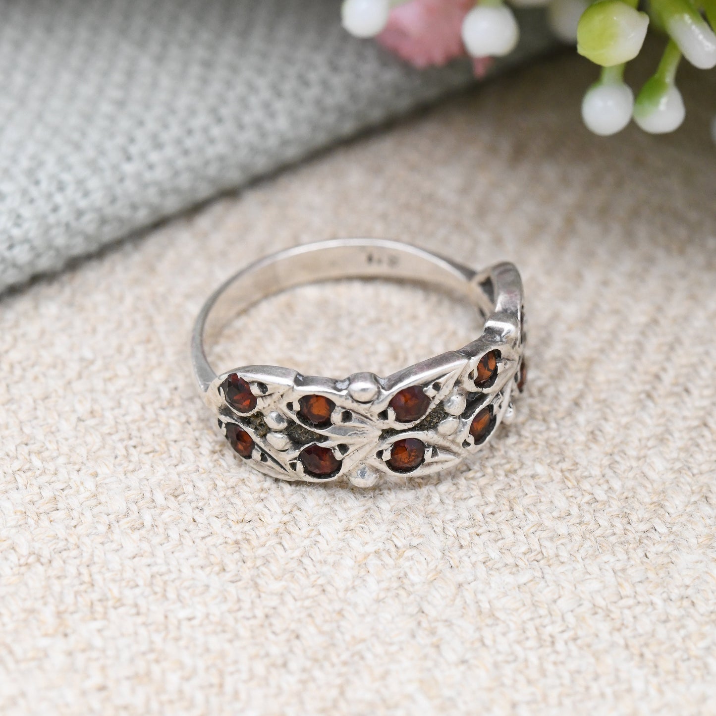 Vintage Sterling Silver Garnet Half Eternity Band Ring - Teardrop Leaf Design | Double Band | Pretty Gift | UK Size - K | US Size - 5 1/4