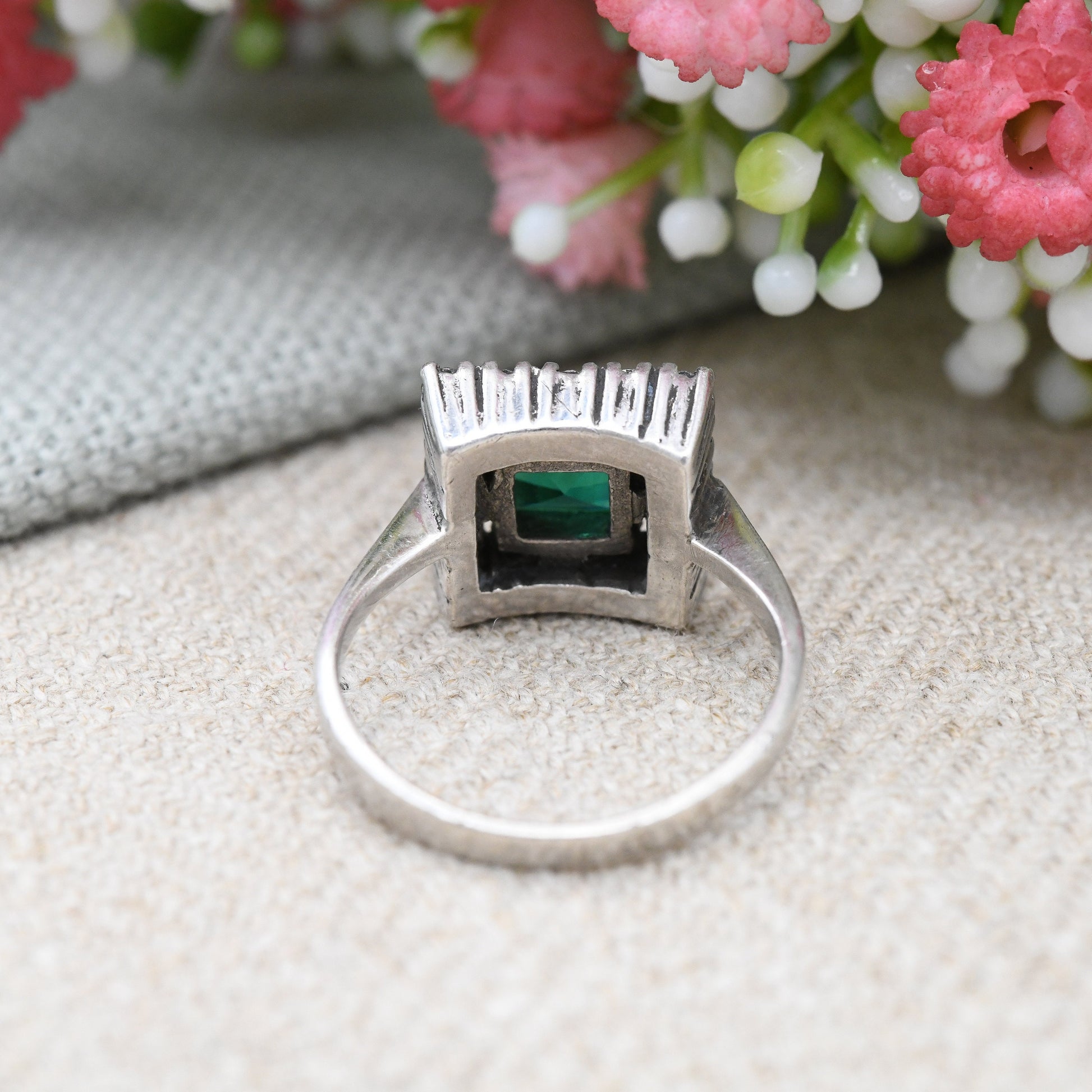 Vintage Ciro SCP Silver Paste Ring - Emerald Green Clear Stone Cocktail Ring | Square Shape | Deco Designer | UK Size - O | US Size - 7 1/4