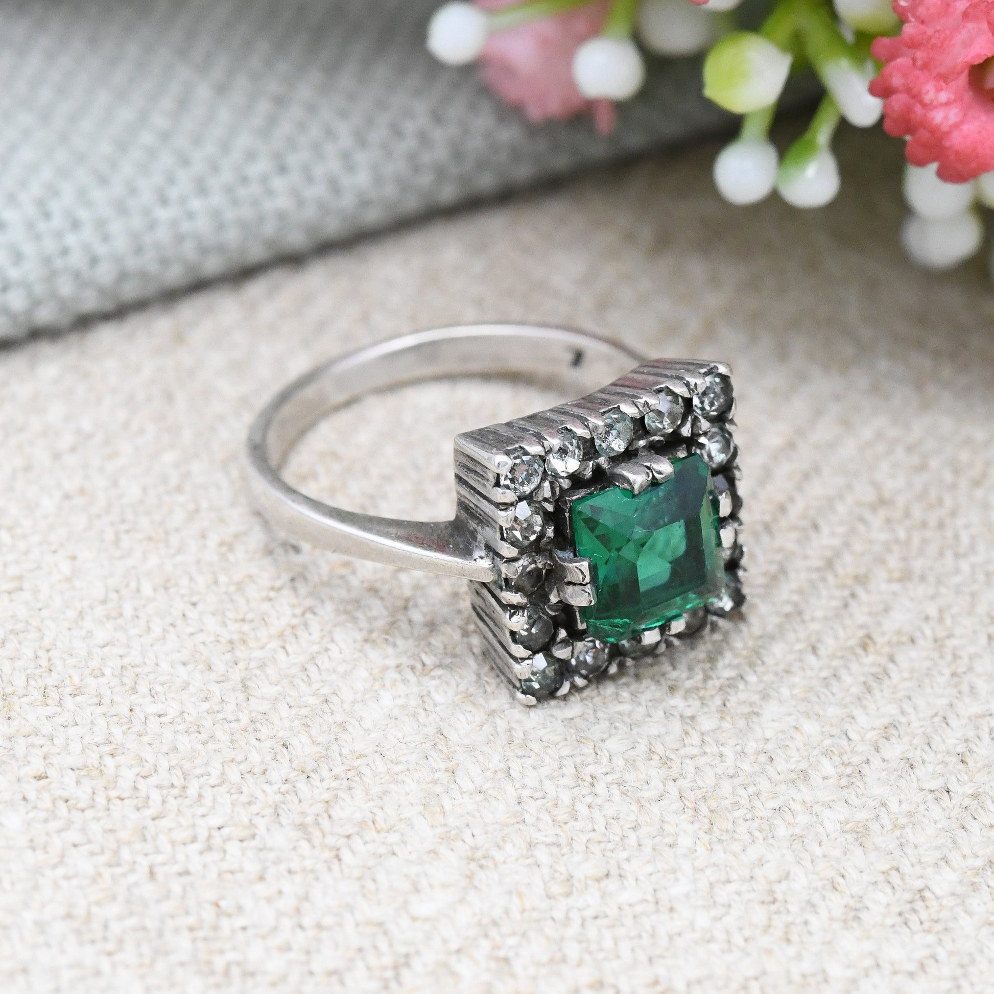 Vintage Ciro SCP Silver Paste Ring - Emerald Green Clear Stone Cocktail Ring | Square Shape | Deco Designer | UK Size - O | US Size - 7 1/4