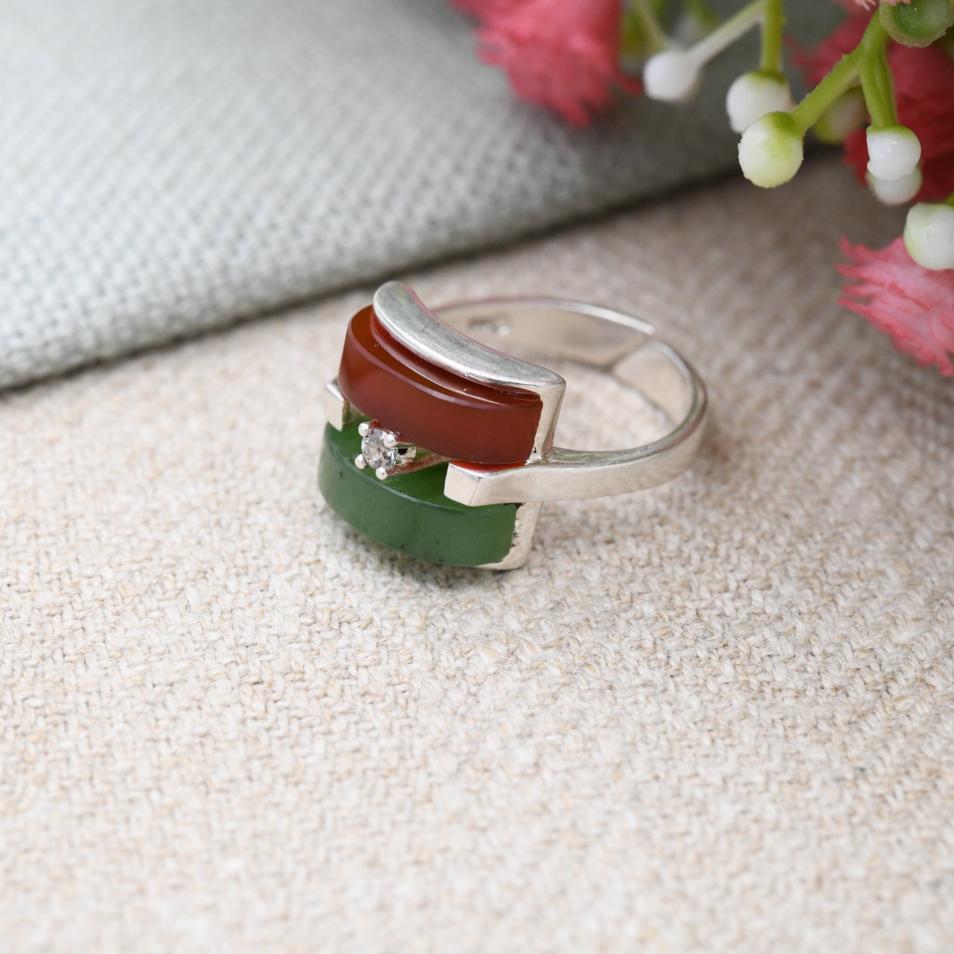 Vintage Silver Pretty Gemstone Ring - Carnelian and Nephrite | Unusual Red and Green Stones Square | Adjustable UK Size - M | US Size - 6