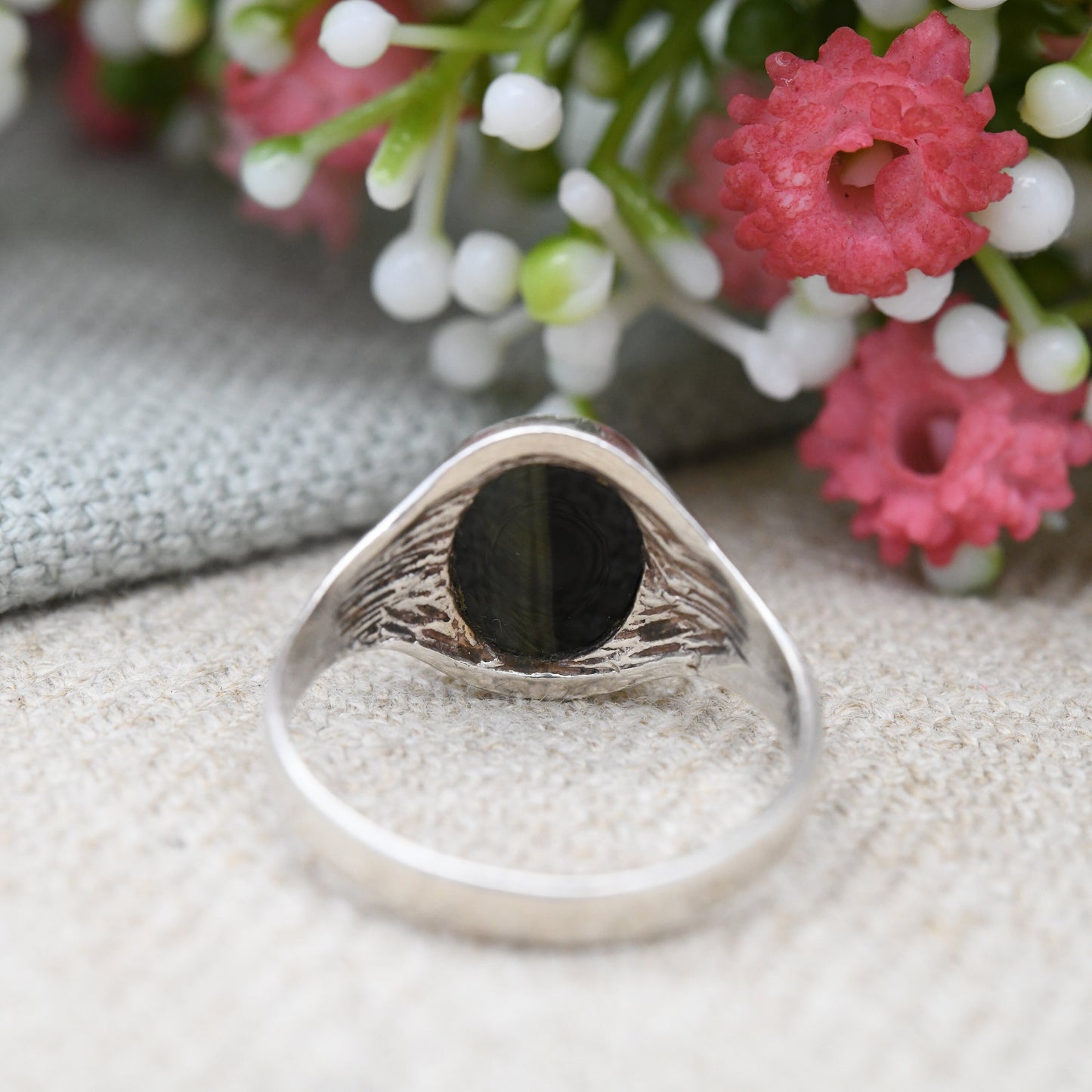 Vintage Sterling Silver Black Tiger's Eye Signet Ring - Unusual Chatoyant Dark Gemstone Unisex Jewellery | UK Size - P | US Size - 7 1/2