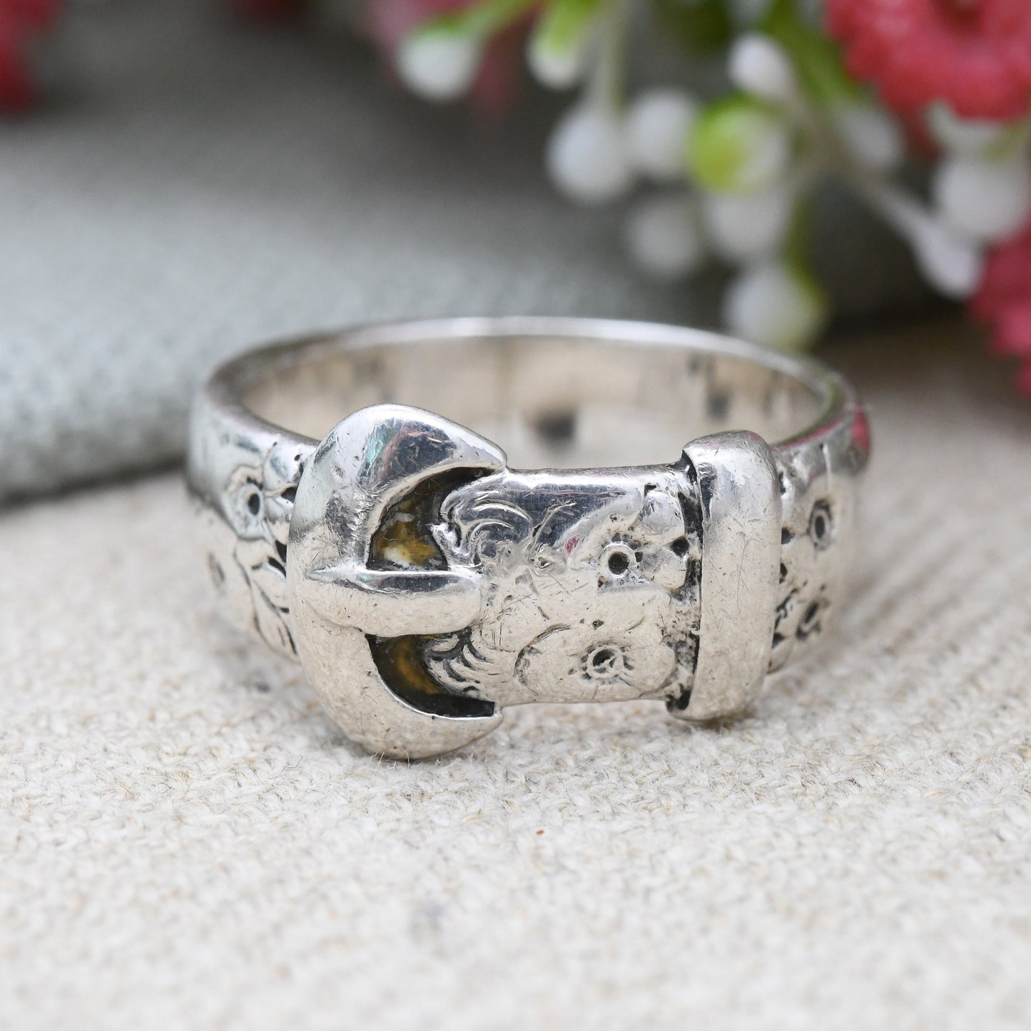 Vintage Sterling Silver Buckle Ring 1976 - Mid-Century Victorian Unisex Large Belt Chunky Flower Pattern | UK Size - S 1/2 | US Size - 9 1/2