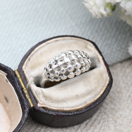 Vintage Sterling Silver Textured Boule Ring 1984 - Mid-Century Keeper Ring Style Round Ball Shape | UK Size - M | US Size - 6 1/4