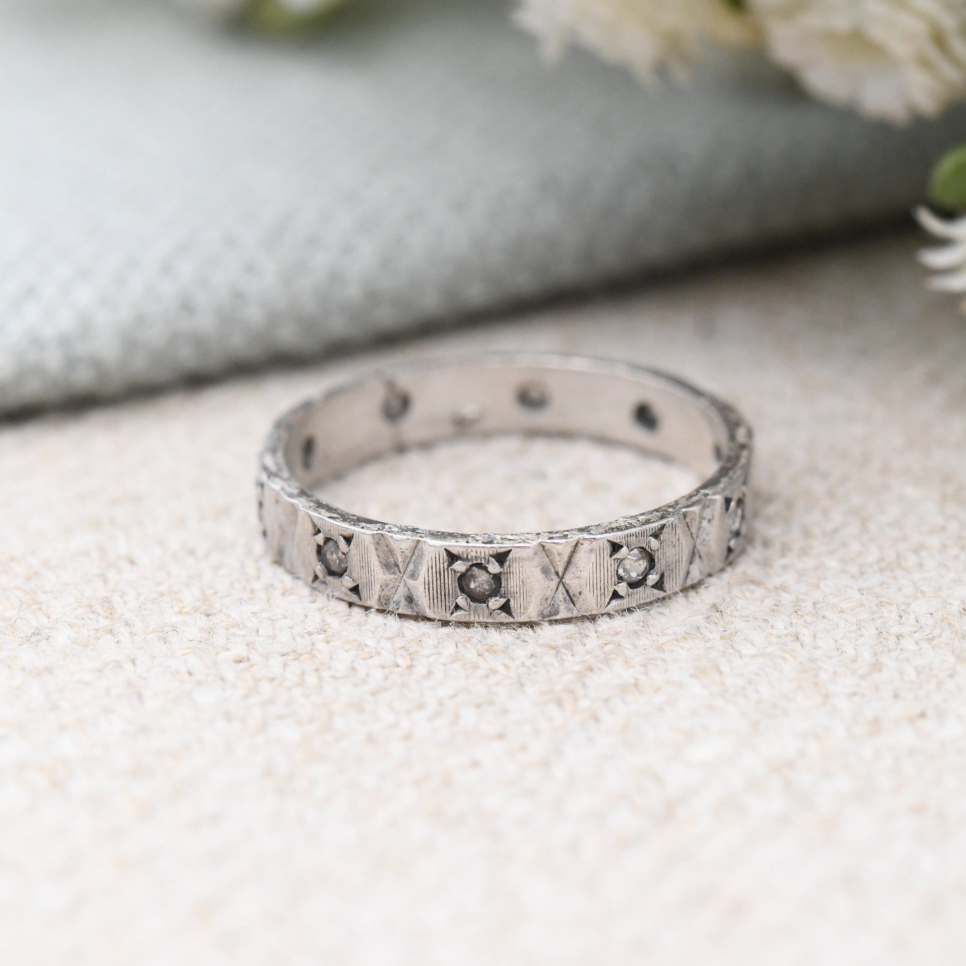 Vintage Sterling Silver Clear Stone Eternity Band Ring - Minimal Stacking Ring | X Pattern | UK Size - L 1/2 | US Size - 6