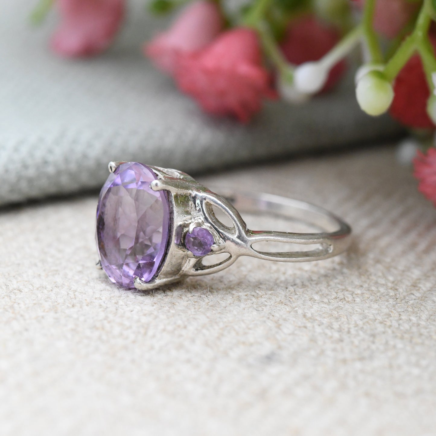 Vintage Sterling Silver Amethyst Ring with Pretty Celtic Band - Large Purple Stone Three Stone Trilogy | UK Size - P 1/2 | US Size - 7 3/4