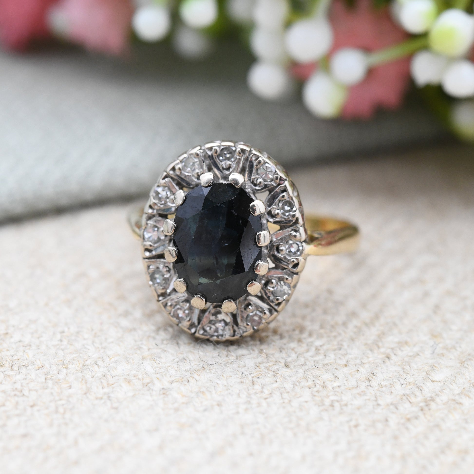 Vintage 18ct Gold Sapphire and Diamond Halo Ring - Mid-Century Vintage Cocktail Statement Ring | UK Size - M 1/2 | US Size - 6 1/2