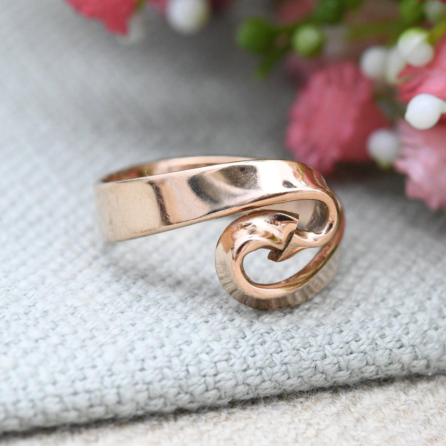 Vintage 9ct Gold Twist Band Ring 1990 - Minimalist Swirl Shape | Rose Gold Statement Jewellery | Chunky Band | UK Size - N | US Size - 6 1/2