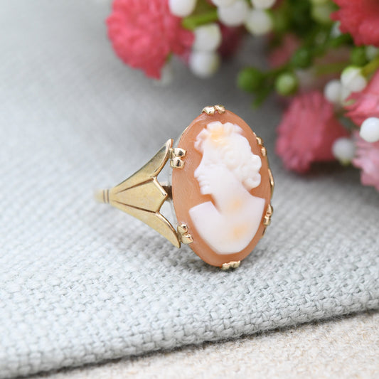 Vintage 9ct Gold Cameo Ring - Large Oval Shell Portrait Face Profile | Statement Ring | UK Size - N 1/2 | US Size - 7