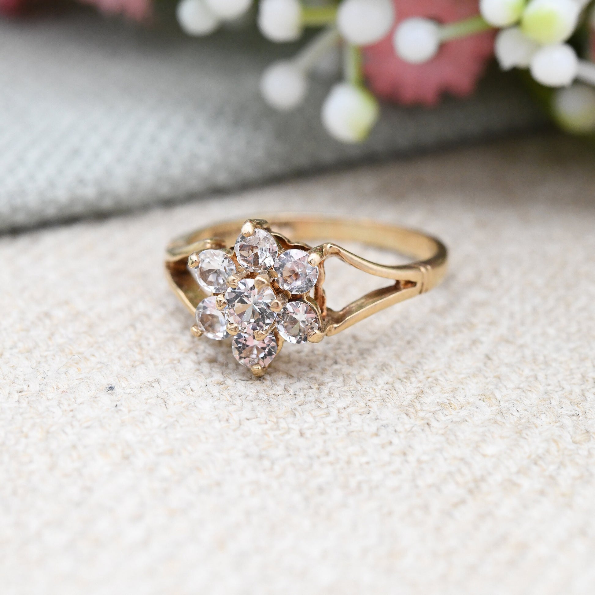 Vintage 9ct Gold & White Stone Flower Cluster Ring - 1976 / Flower Ring / Seven Stones / Split Shank / UK Size - K 1/2 / US Size - 5 1/2