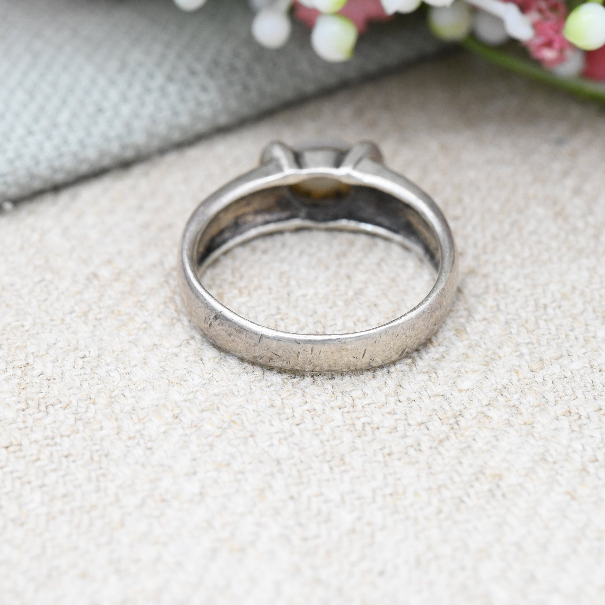 Vintage Sterling Silver Mother of Pearl Ring - Chunky Minimal Everyday Silver Solitaire Jewellery Gift | UK Size - O 1/2 | US Size - 7 1/2