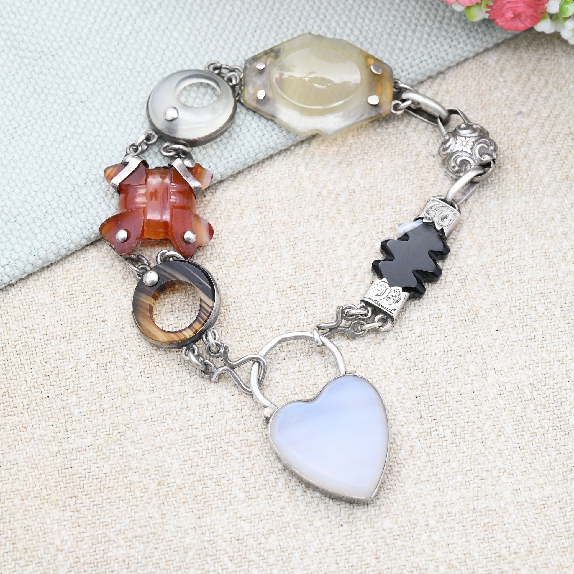 Antique Victorian Silver Scottish Agate Bracelet with Heart Padlock Clasp - Aesthetic Movement Engraving | Colourful Gemstone Jewellery