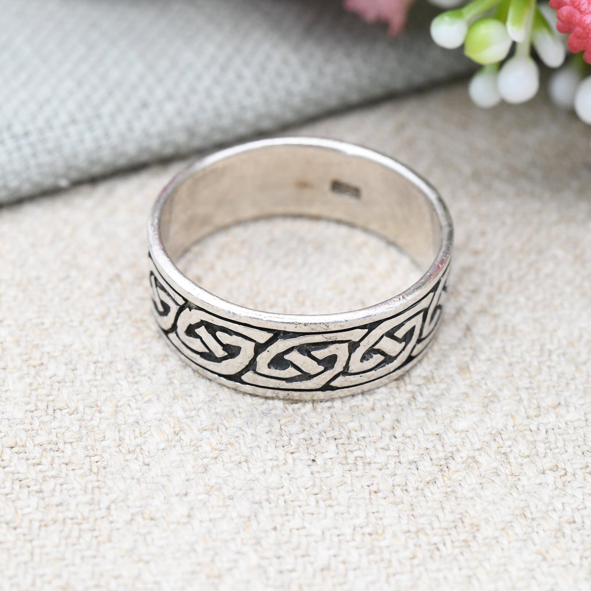 Vintage Sterling Silver Celtic Knot Band Ring - Chunky Unisex Silver Large Size Wide Band | UK Size - X | US Size - 11 1/2