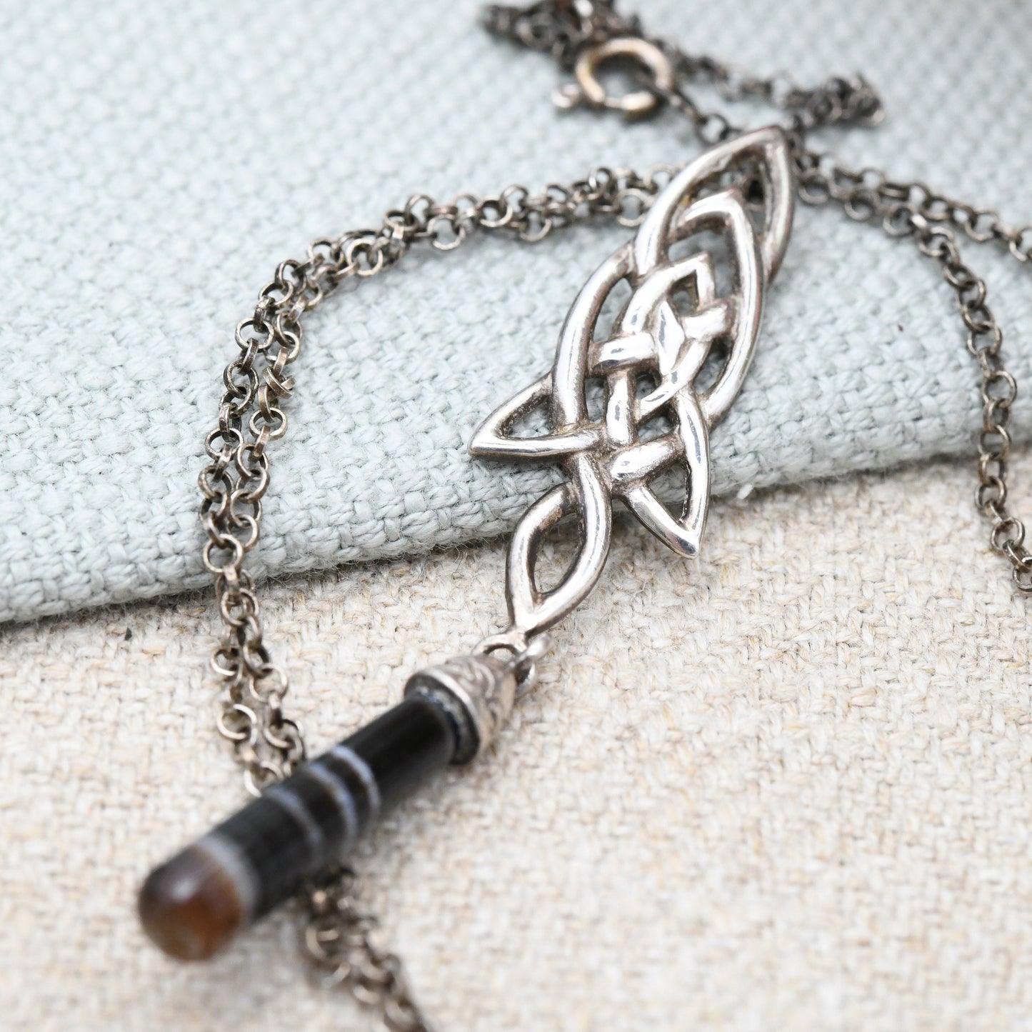 Vintage Sterling Silver Banded Agate Celtic Pendant Necklace - with Triquetra Knot Twist Design Drop Articulated | On Silver Cable Chain