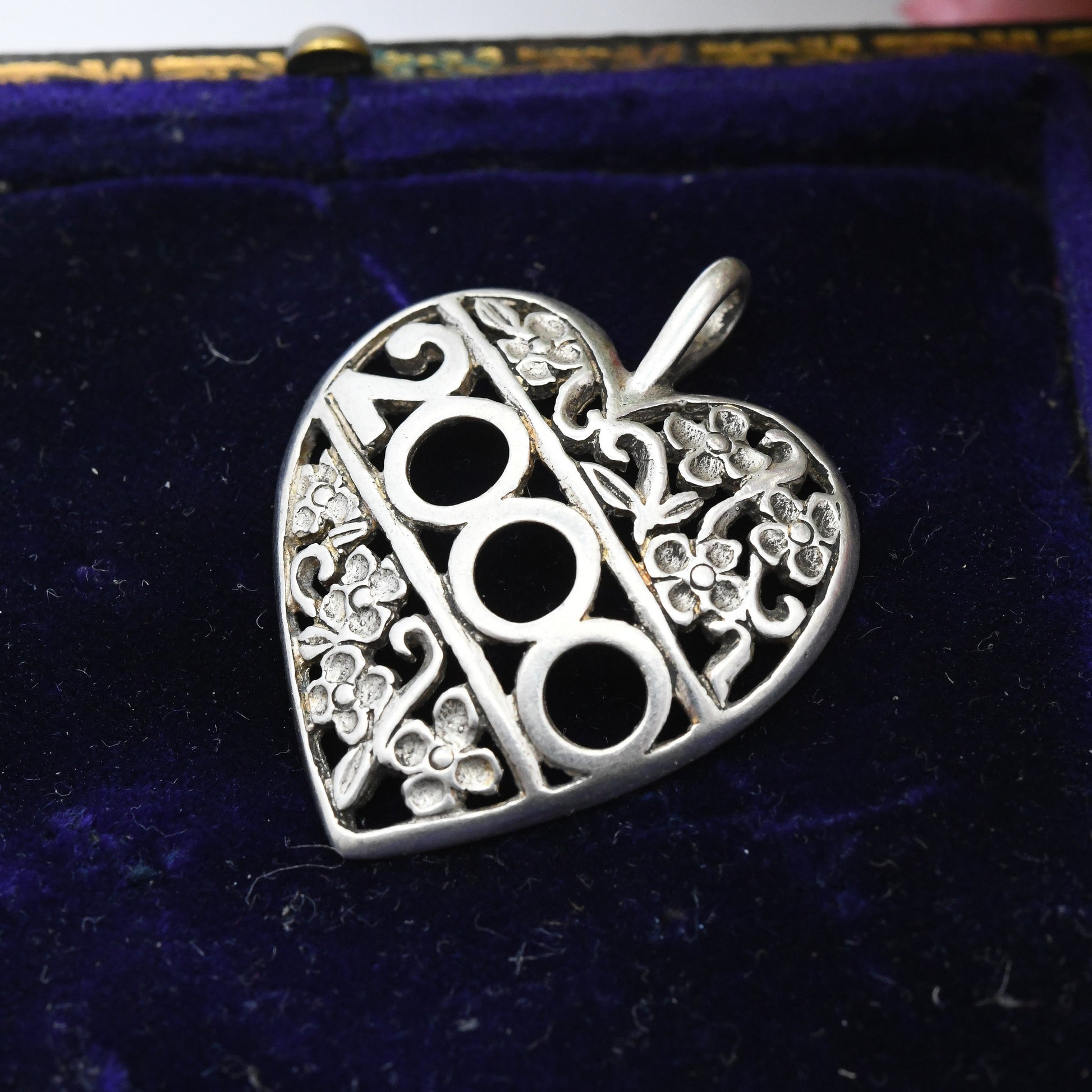 Vintage Sterling Silver 2000 Millennium Pendant Flower Heart Shape - Sweet Birthday Gift for 2000s Baby | Pretty Y2K Jewellery Openwork