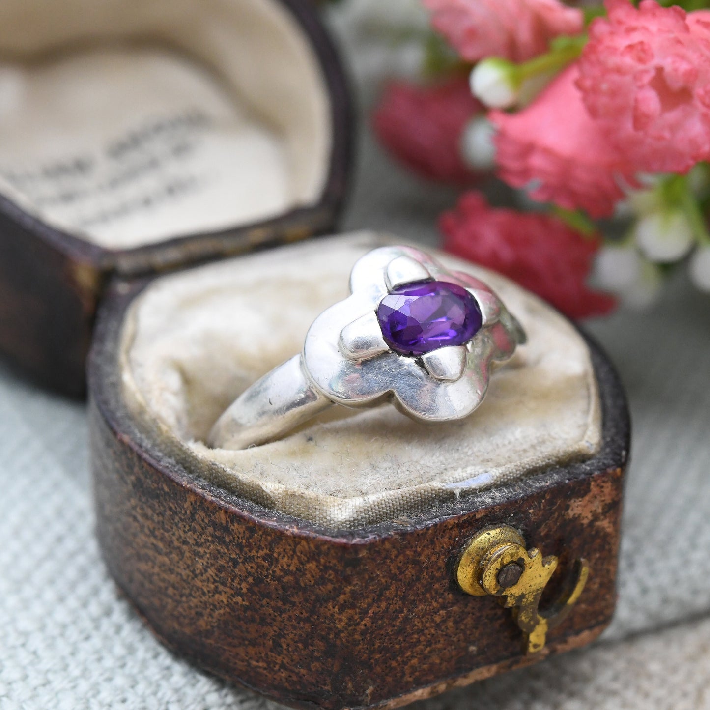 Vintage Sterling Silver Amethyst Ring with Quatrefoil Flower Setting - Mid-Century Purple Stone Solitaire | UK Size - N | US Size - 6 1/2