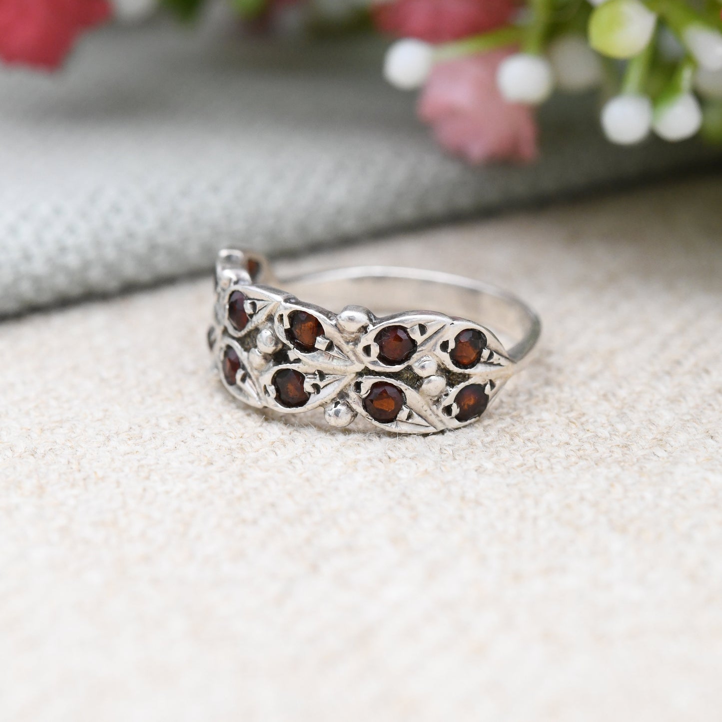 Vintage Sterling Silver Garnet Half Eternity Band Ring - Teardrop Leaf Design | Double Band | Pretty Gift | UK Size - K | US Size - 5 1/4