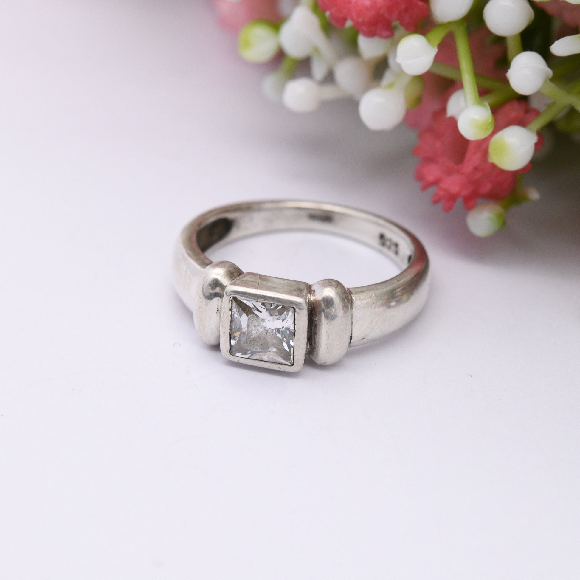 Vintage Sterling Silver Cubic Zirconia Solitaire Ring - Large Square White Stone CZ Chunky Ring Y2K | UK Size - M 1/2 | US Size - 6 1/2