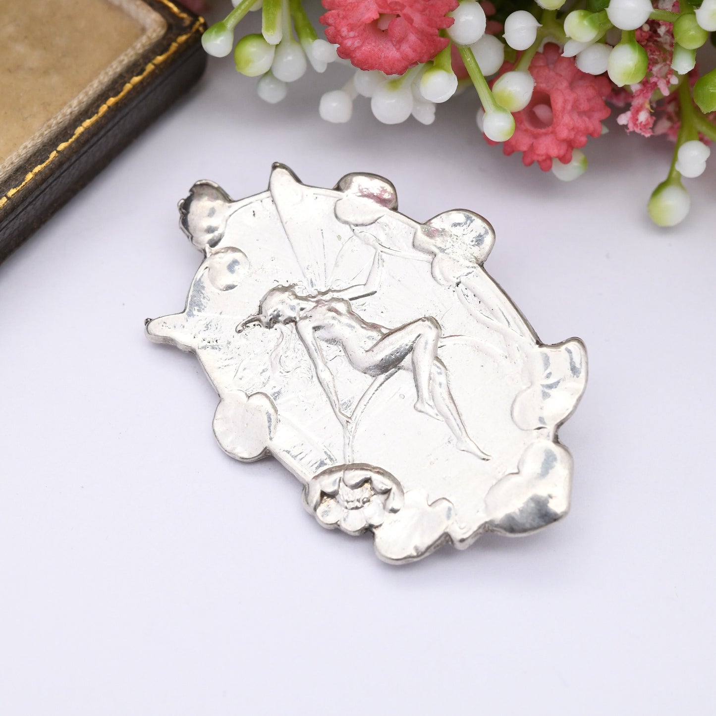 Vintage Art Nouveau Style Fairy Brooch - Floral Portrait Flower Girl with Wings | Silver Tone