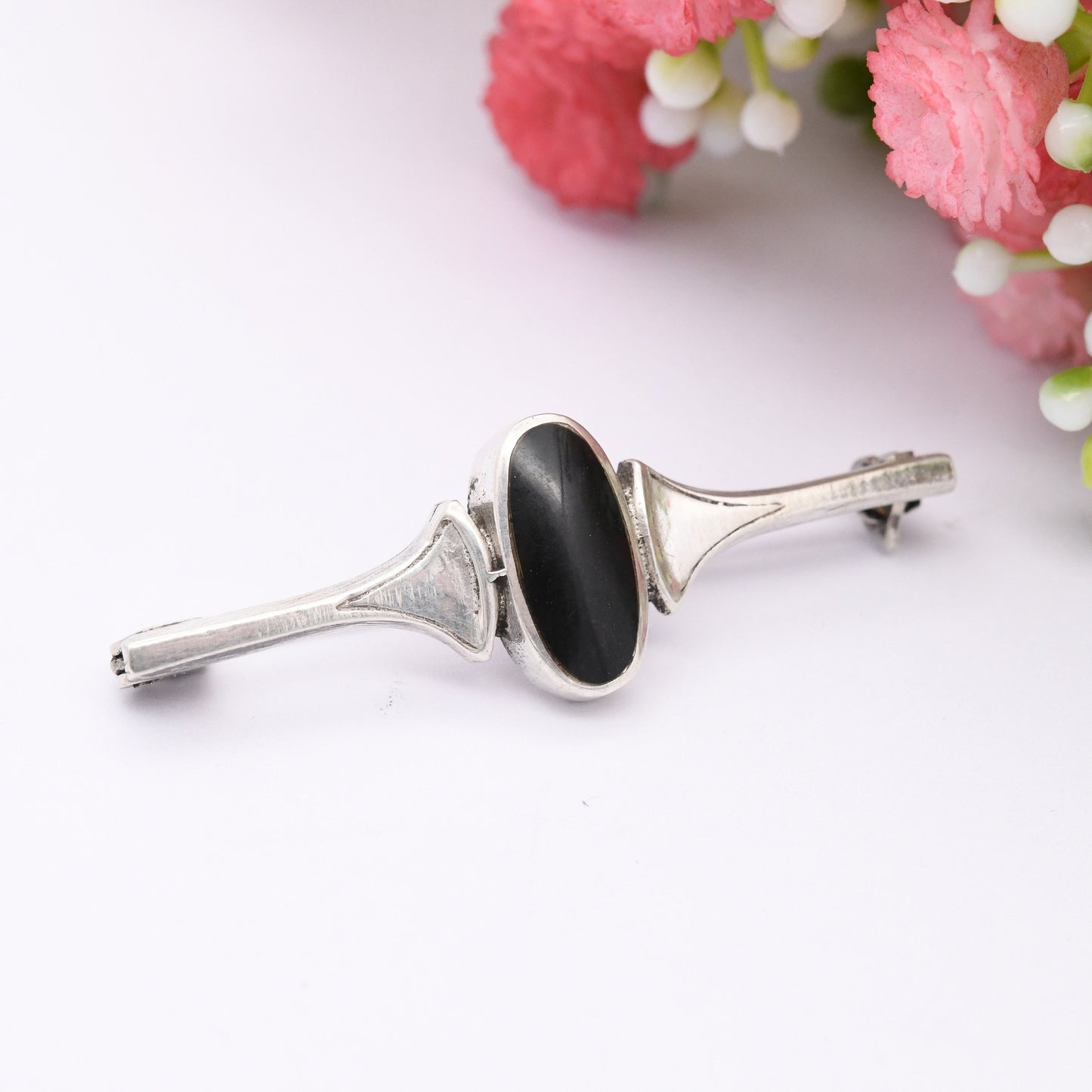 Vintage Sterling Silver Onyx Bar Brooch - Mid-Century Minimalist Design | Black Oval Cabochon Gemstone